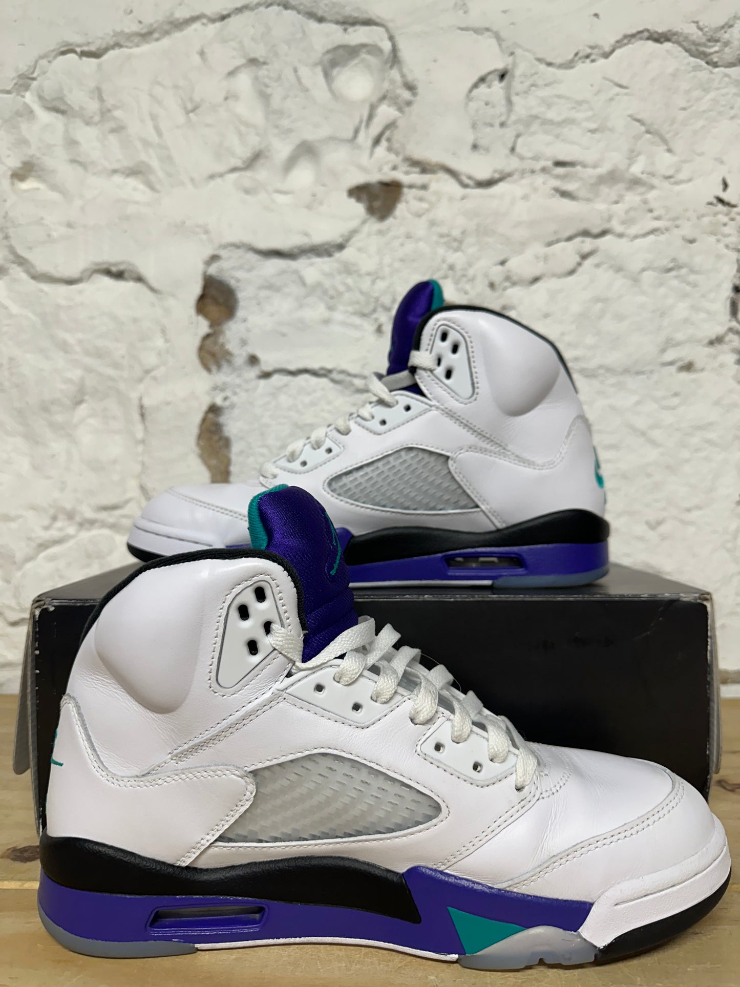 Air Jordan 5 Grape (2025) Sz 9