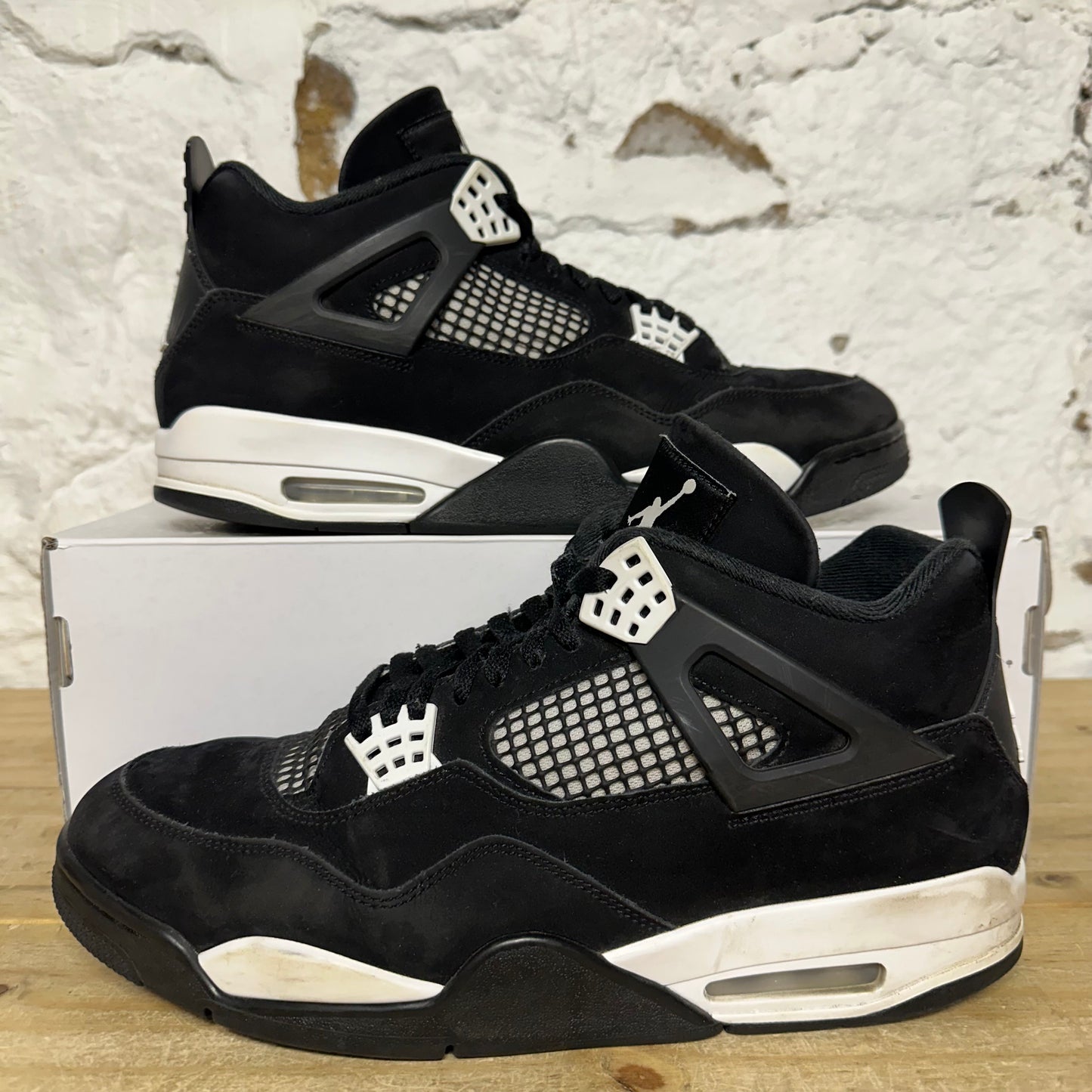 Air Jordan 4 White Thunder Sz 12