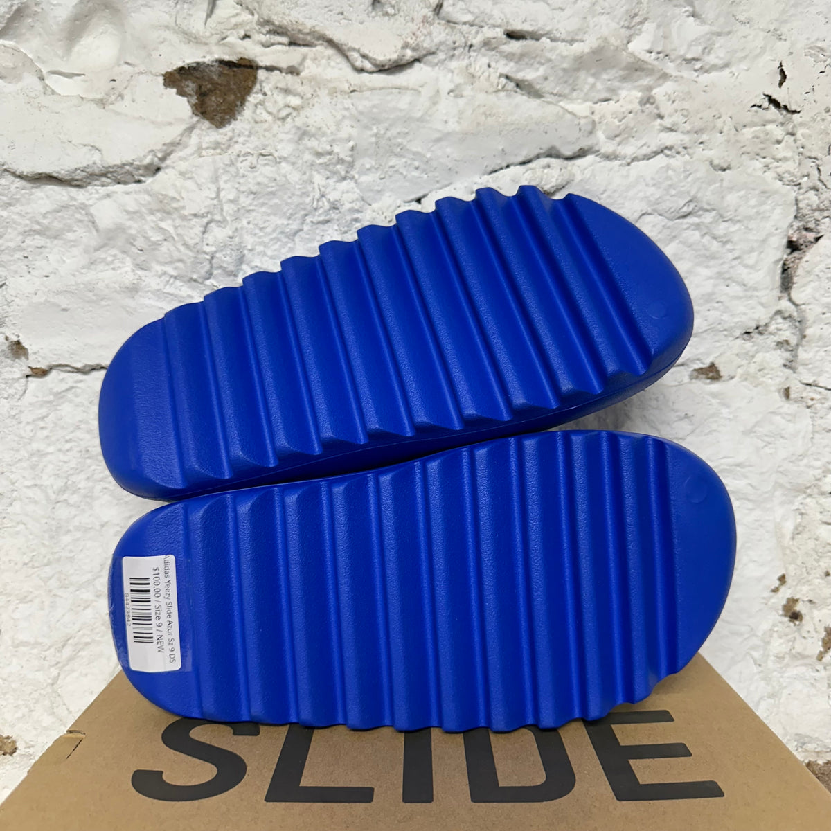 Yeezy Slide Azur Sz 9 DS