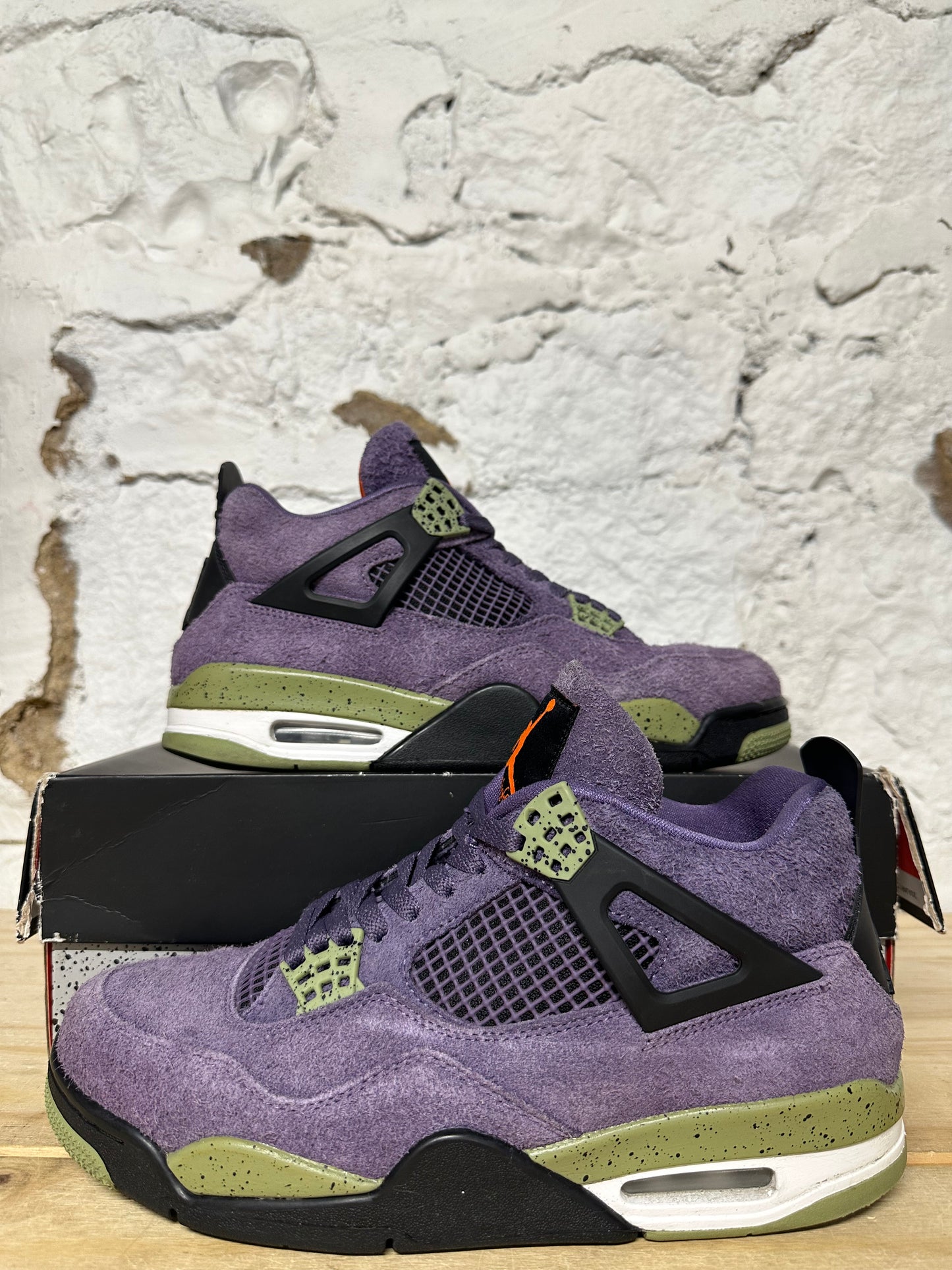 Air Jordan 4 Canyon Purple Sz 9 (10.5W)