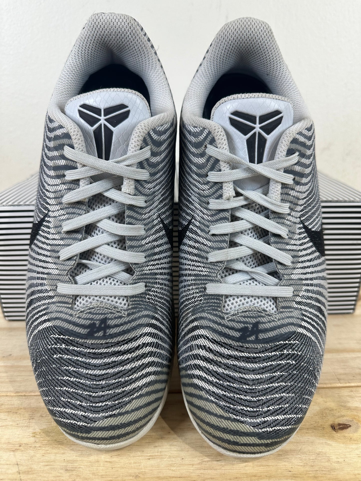 Nike KB Mentality 2 Wolf Grey Sz 8