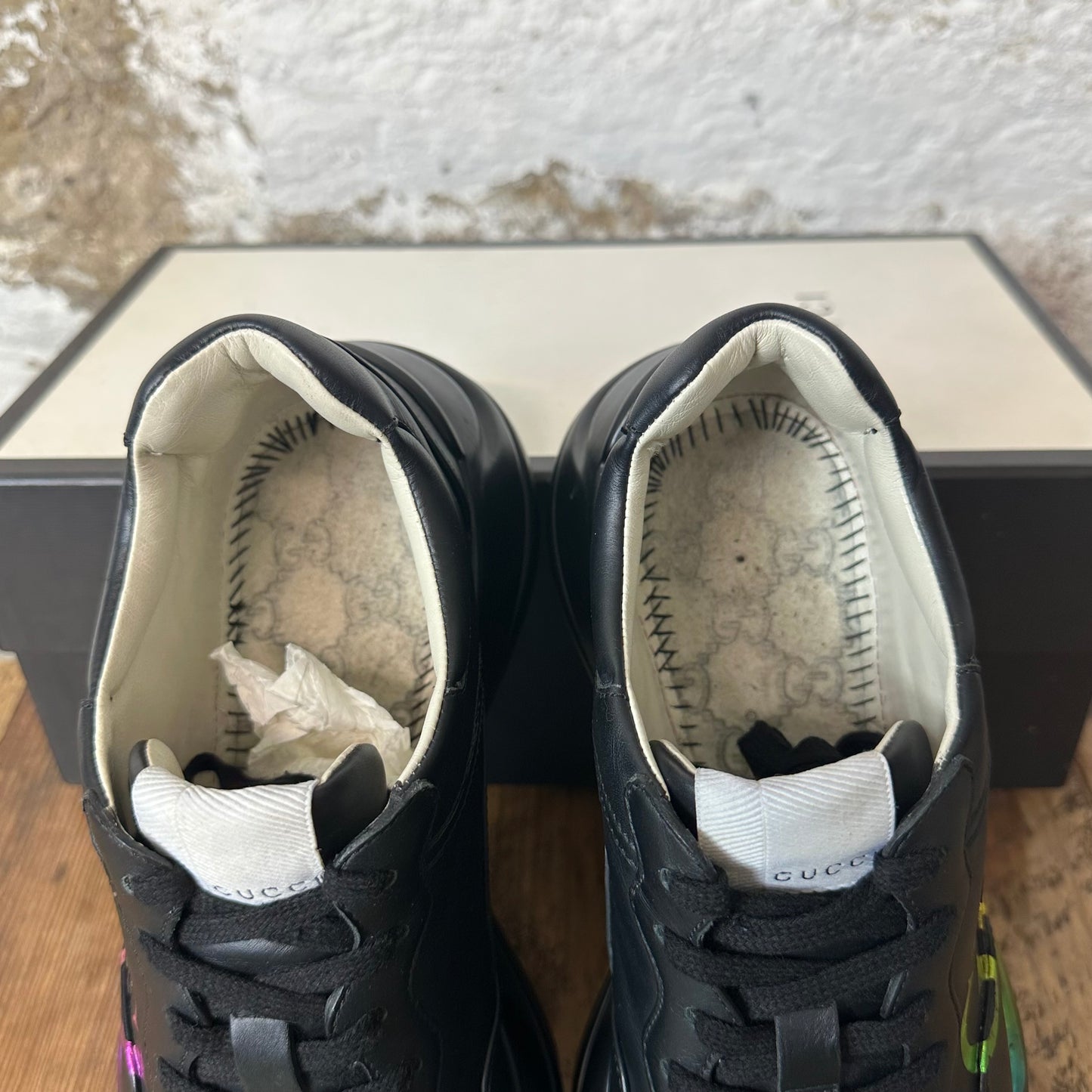 Gucci Rython Iridescent Logo Black Sneaker Sz 6.5 (39.5)