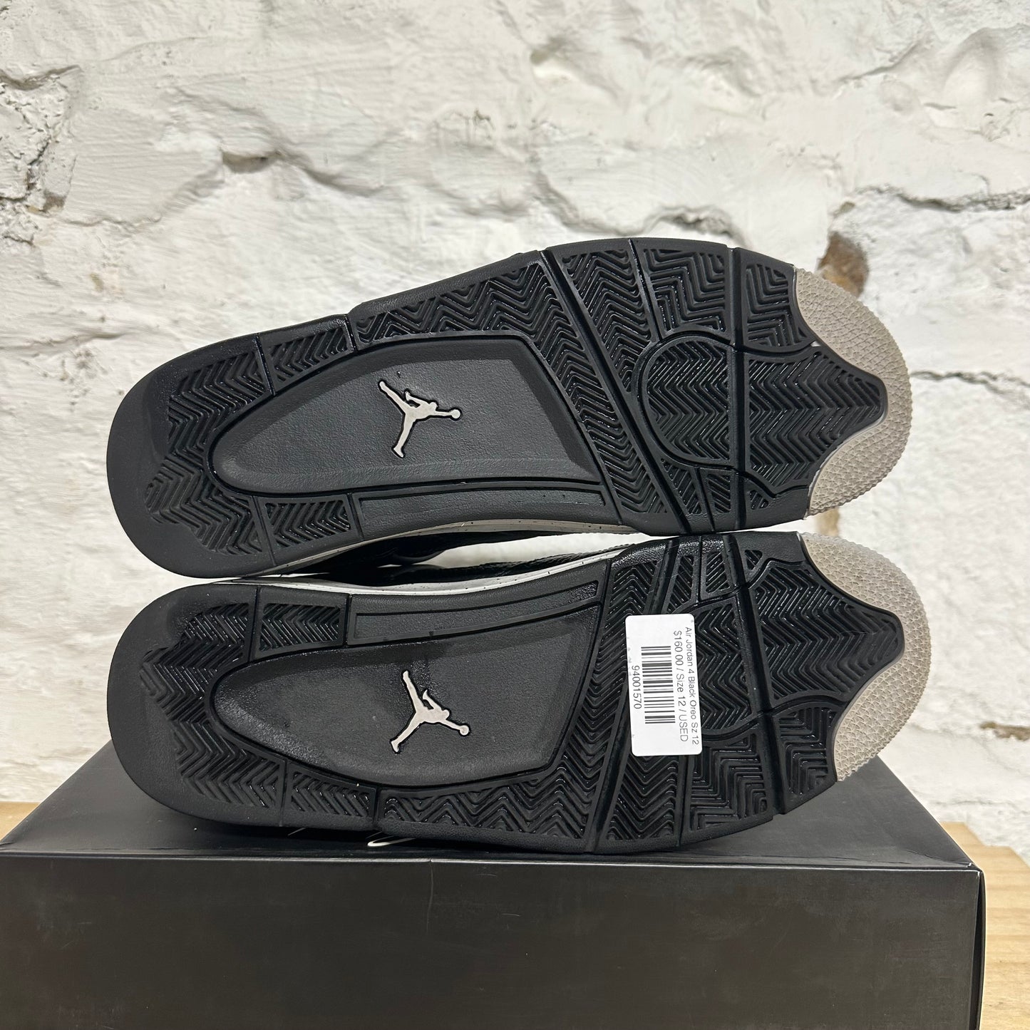 Air Jordan 4 Black Oreo Sz 12