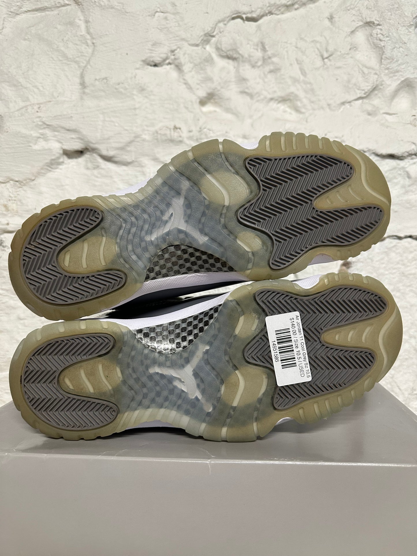 Air Jordan 11 High Cool Grey Sz 10.5