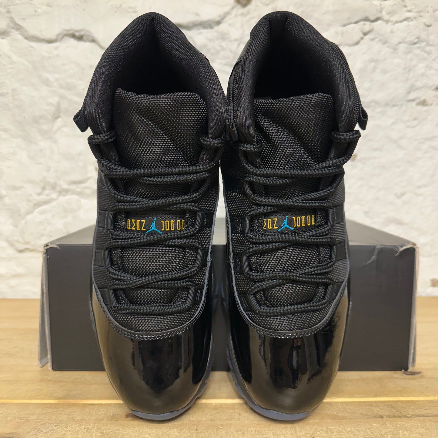 Air Jordan 11 High Gamma Blue (2025) Sz 9