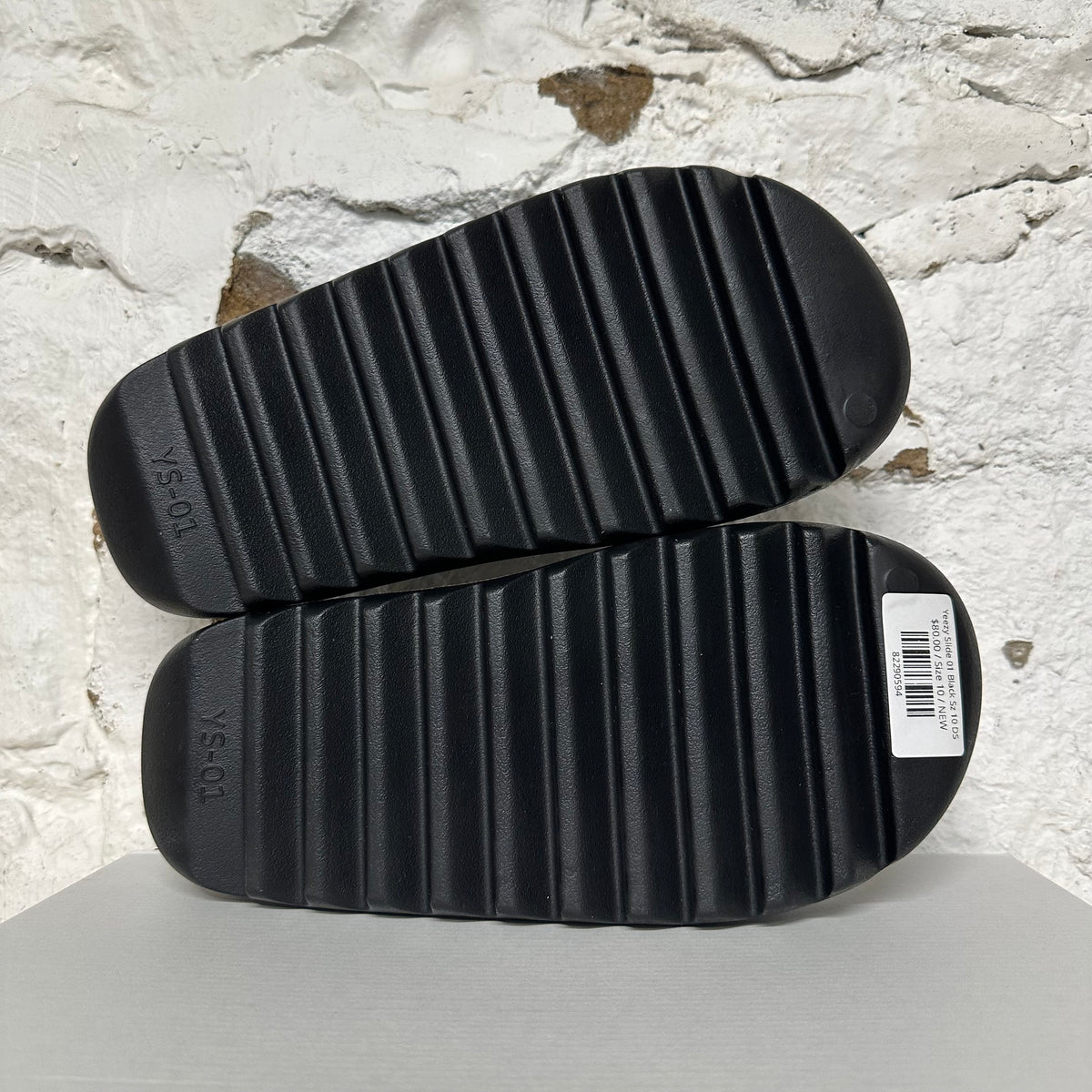 Yeezy Slide 01 Black Sz 10 DS