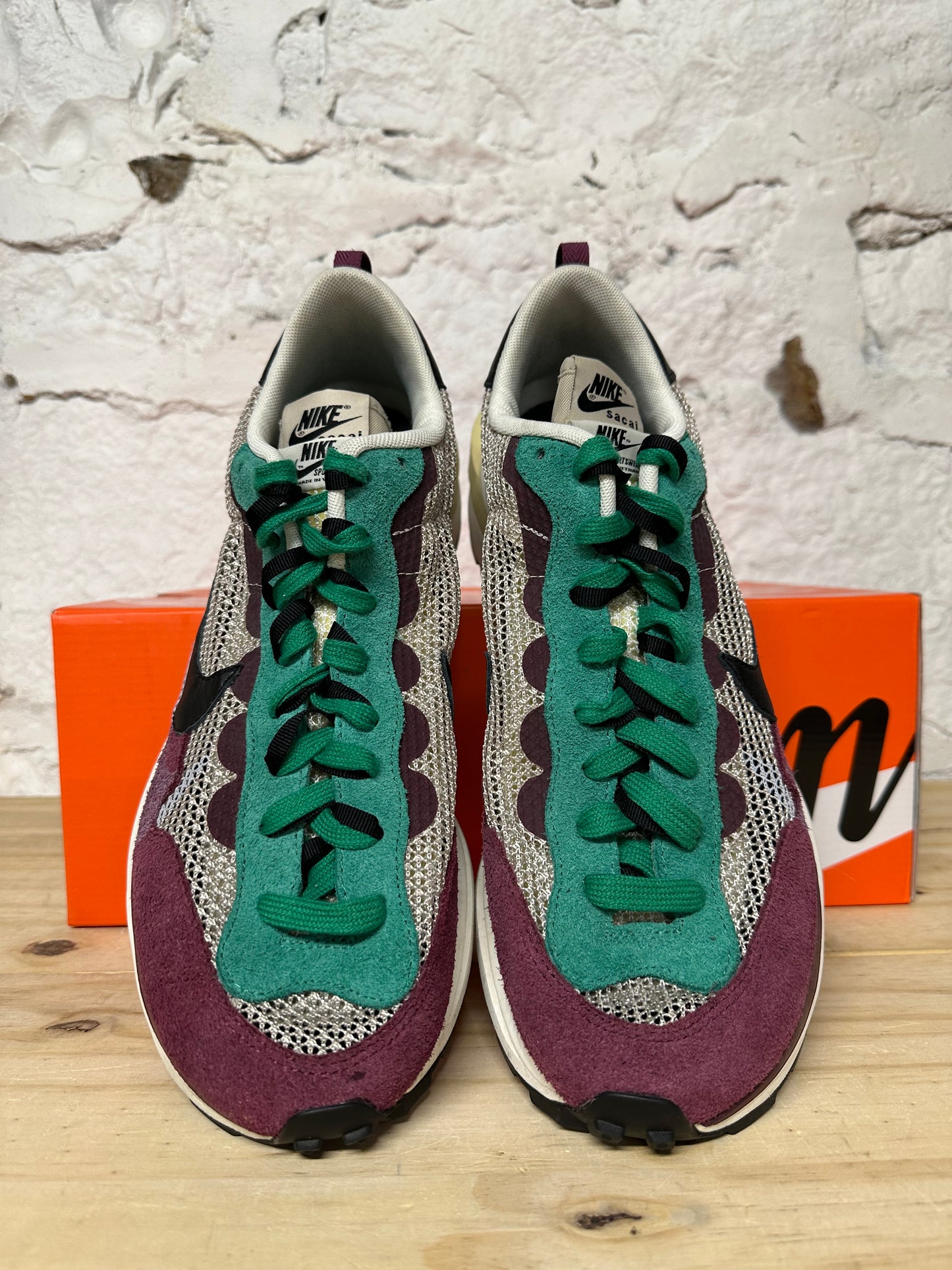 Nike Sacai Vaporwaffle Villian Red Sz 11.5