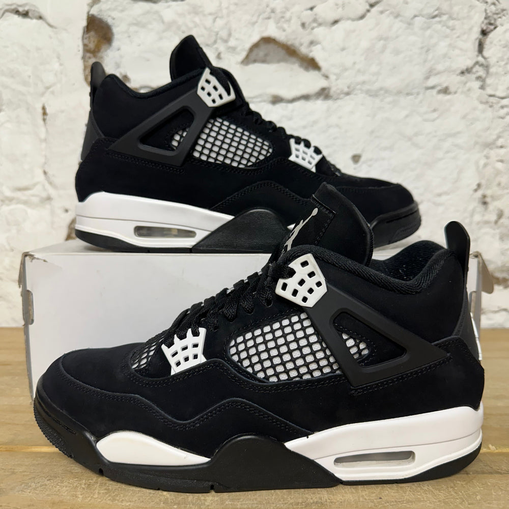 Air Jordan 4 White Thunder Sz 9