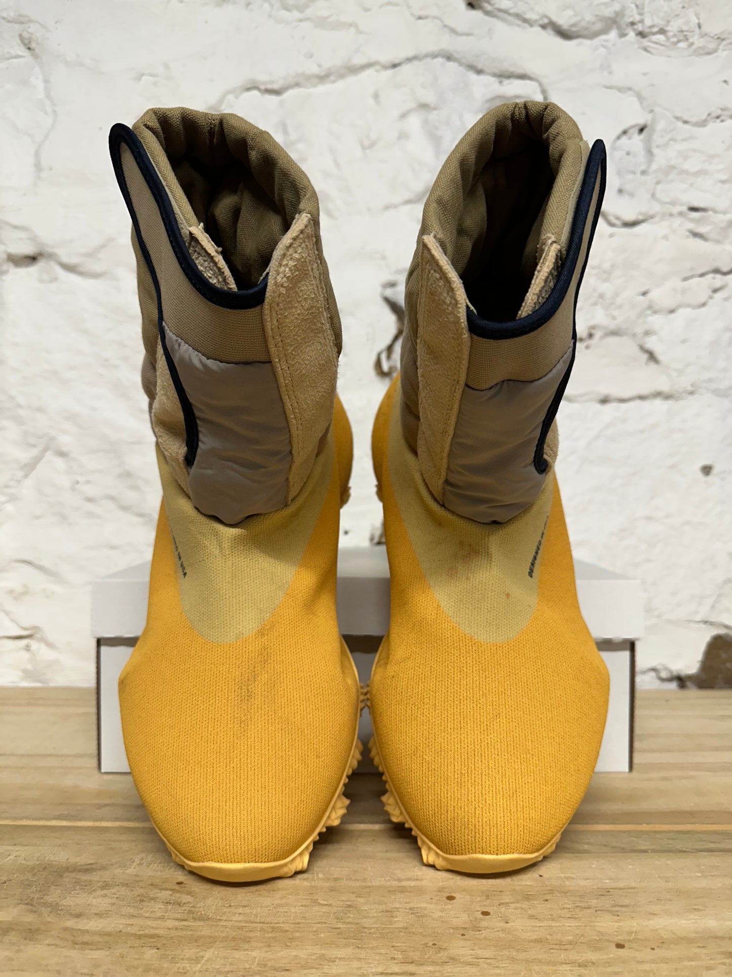Yeezy Knit Runner Boot Sz 10