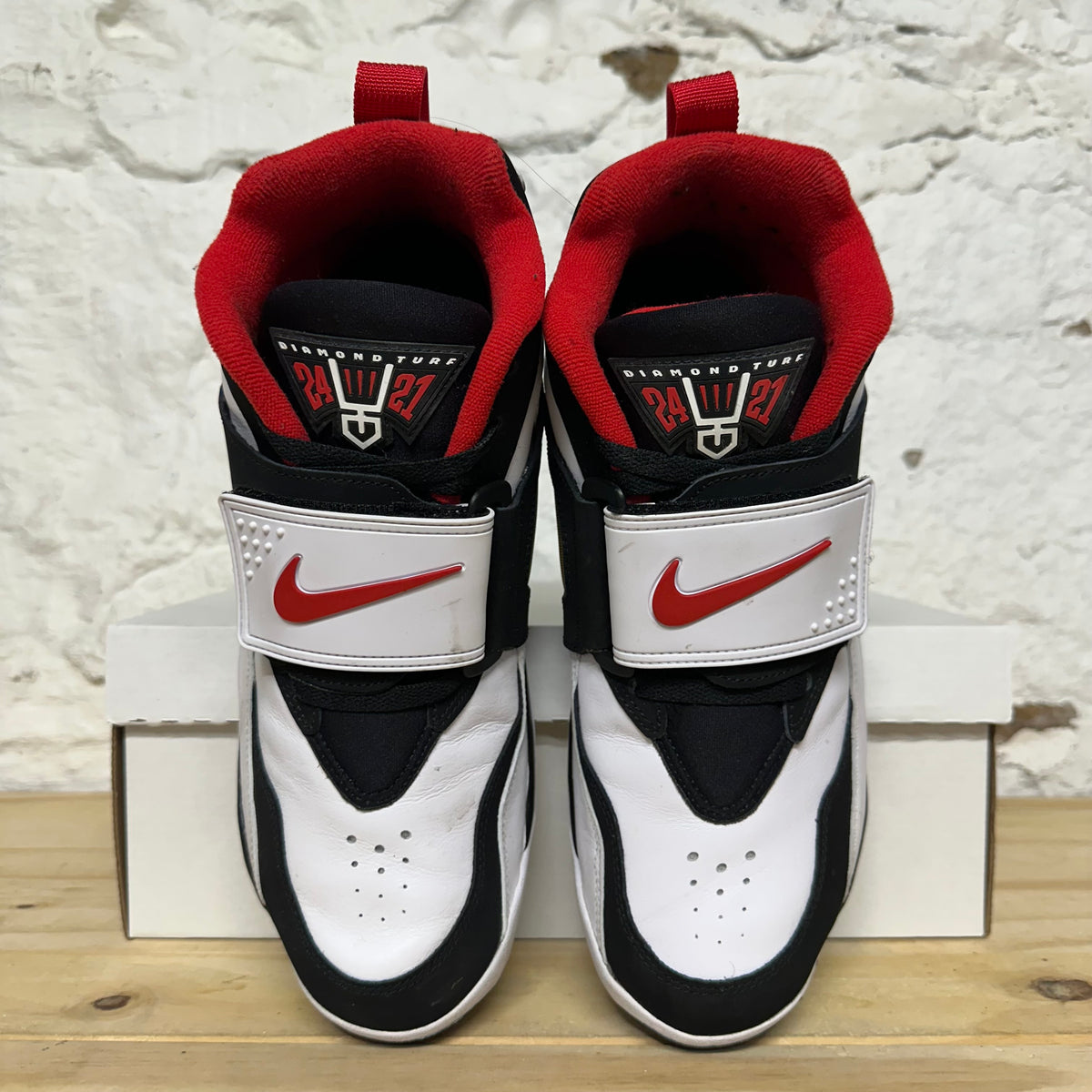 Nike Air Diamond Turf 49ers (2025) Sz 10