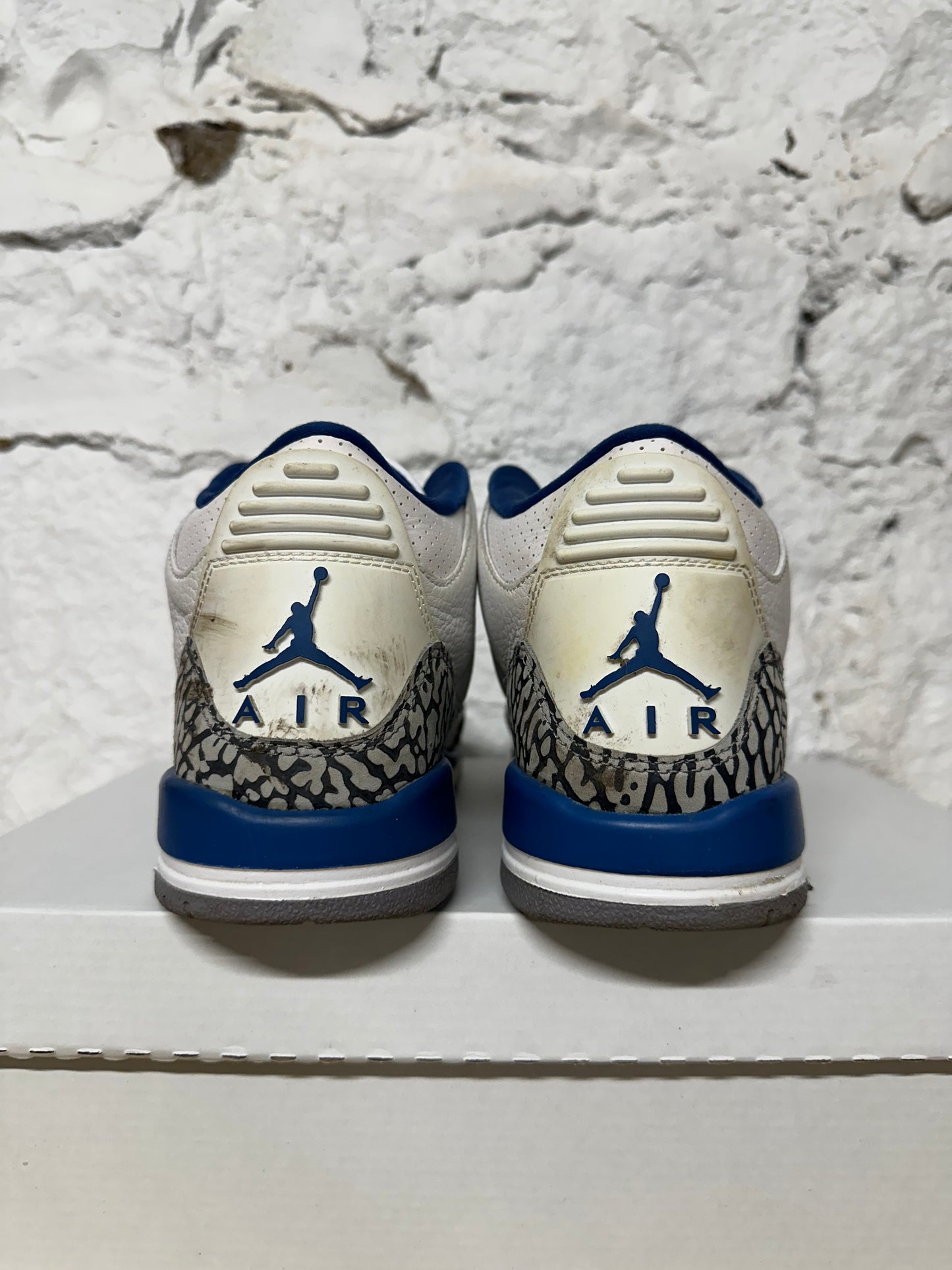 Air Jordan 3 Wizards Sz 6.5Y