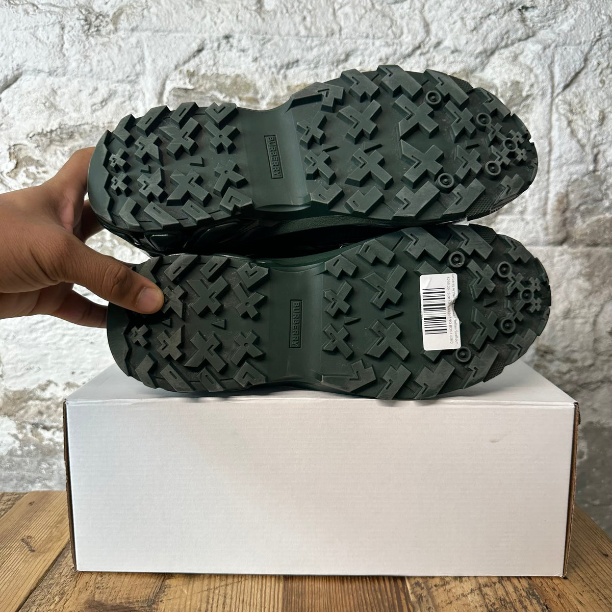 Burberry Arthur Olive Green Yellow Spellout Sneaker Sz 10.5 (43.5)