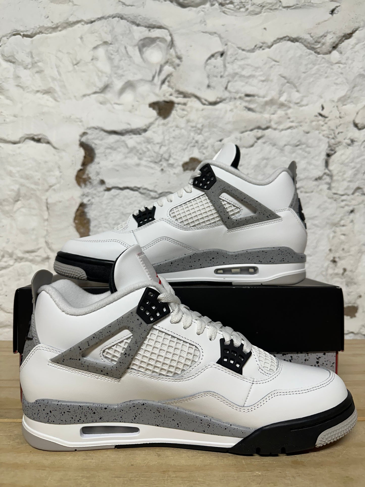 Air Jordan 4 White Cement (2025) Sz 10.5 DS