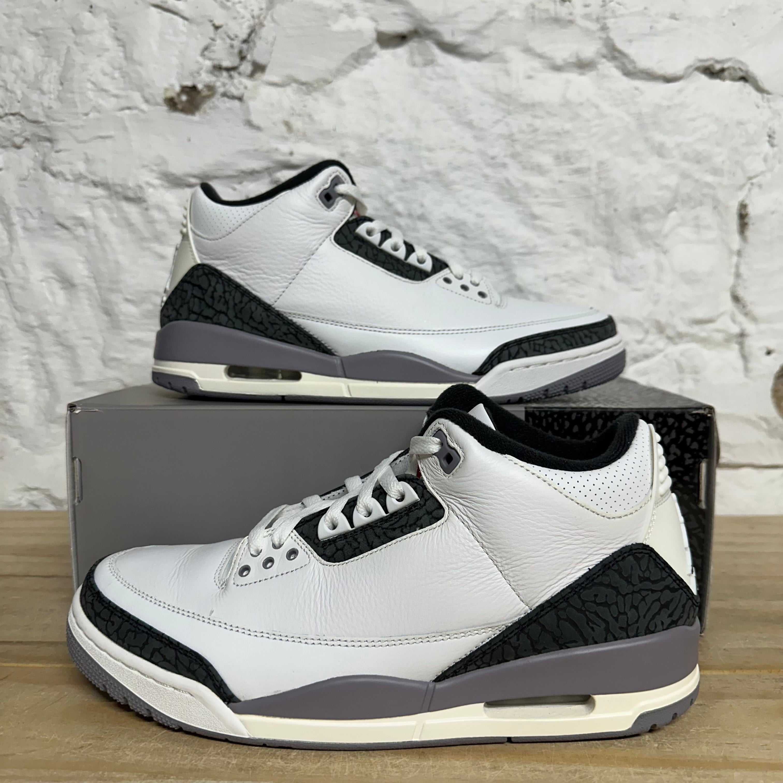 Air Jordan 3 Cement Grey Sz 10.5 DS