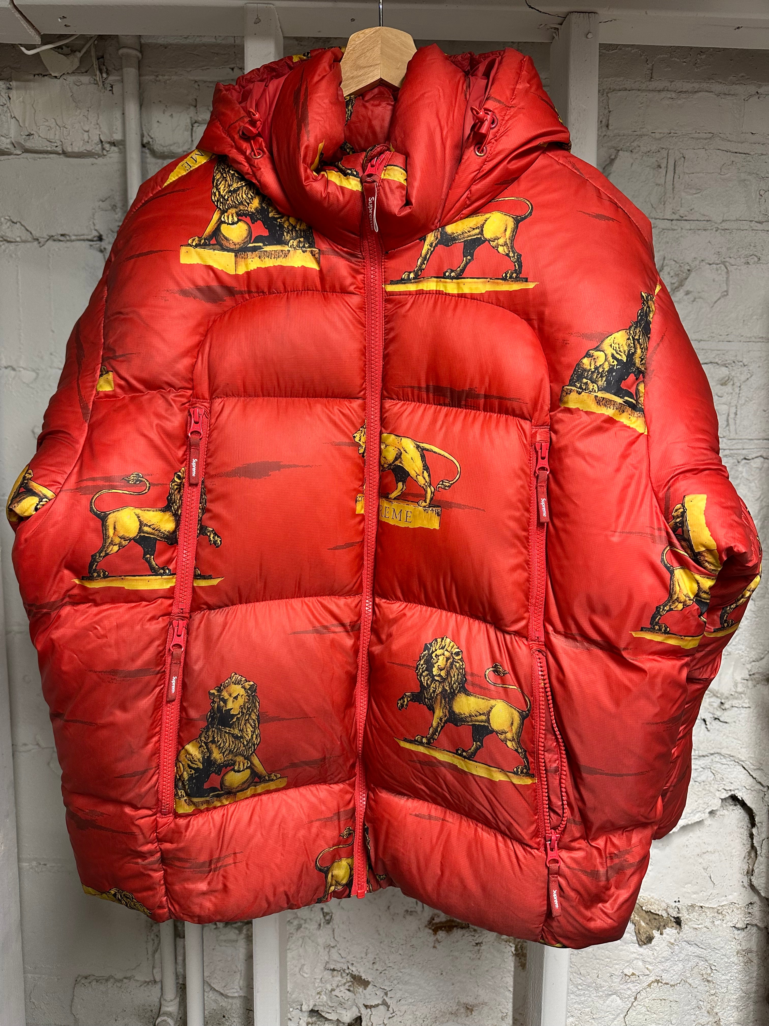Supreme Lion Puffer Jacket Sz M