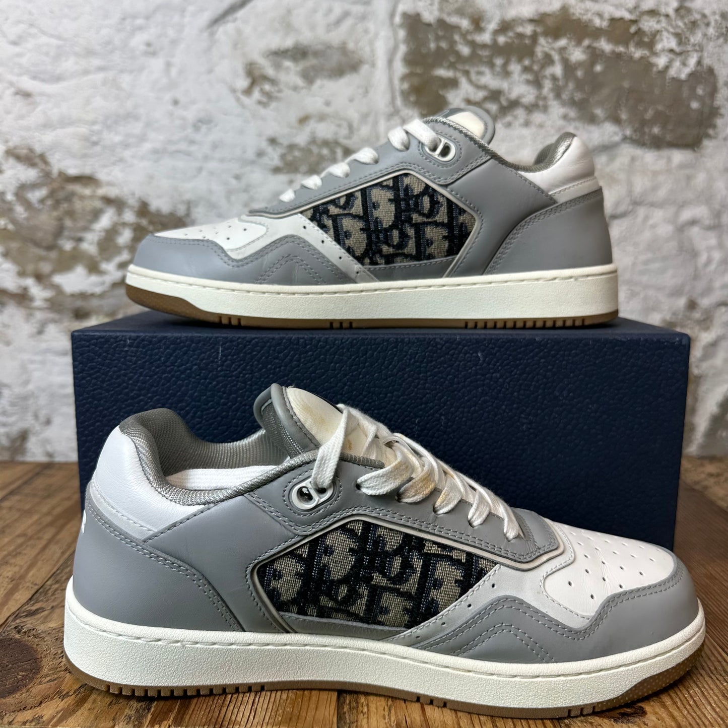 Dior B27 Oblique Grey White Sneaker Sz 7 (40)