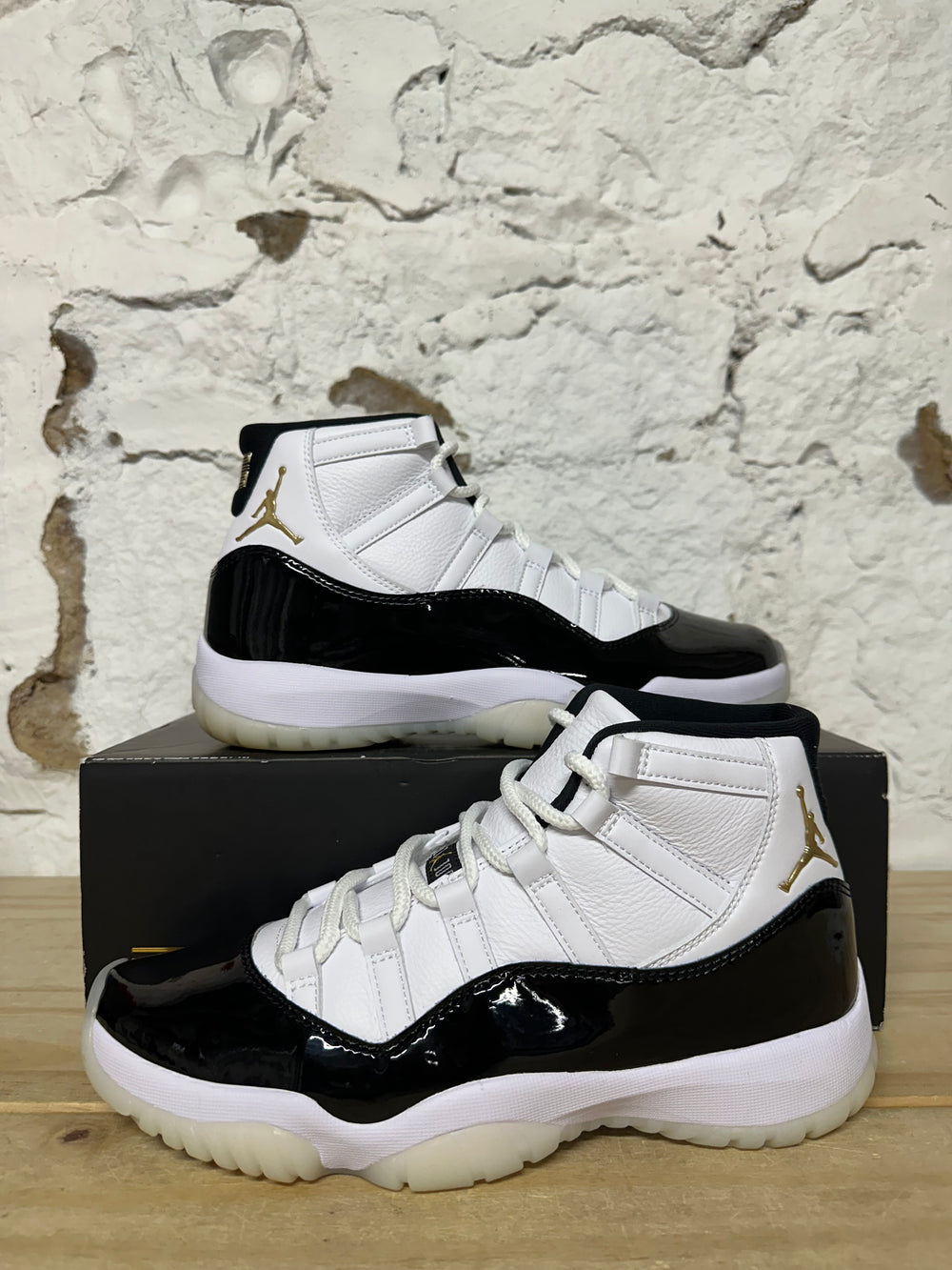 Air Jordan 11 High DMP Gratitude Sz 9