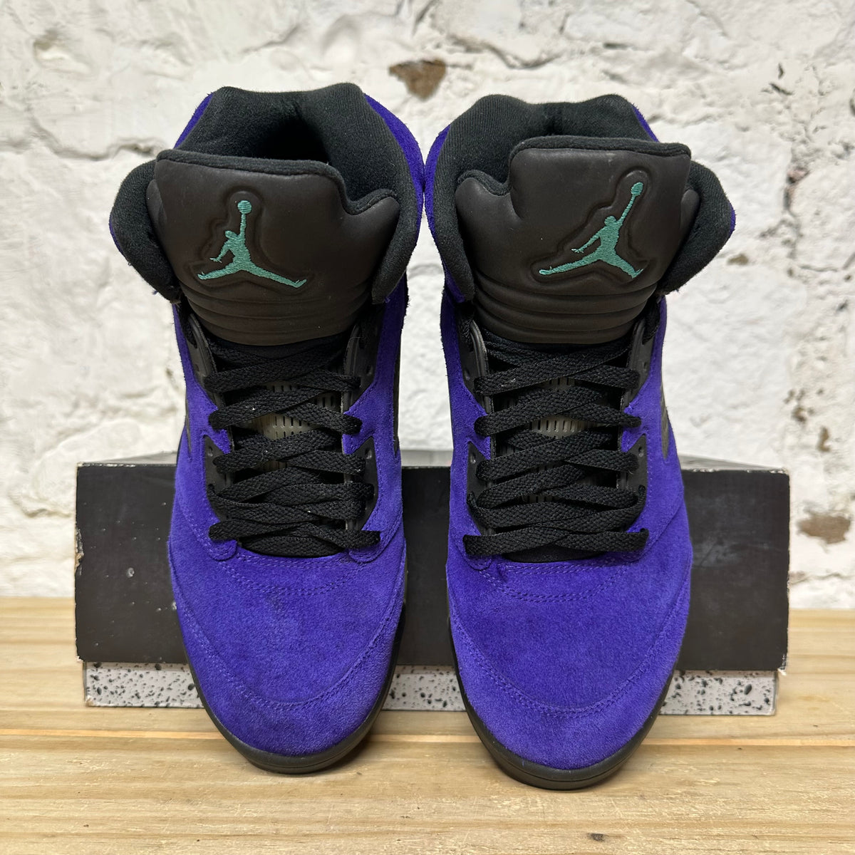 Air Jordan 5 Alternate Grape Sz 10.5