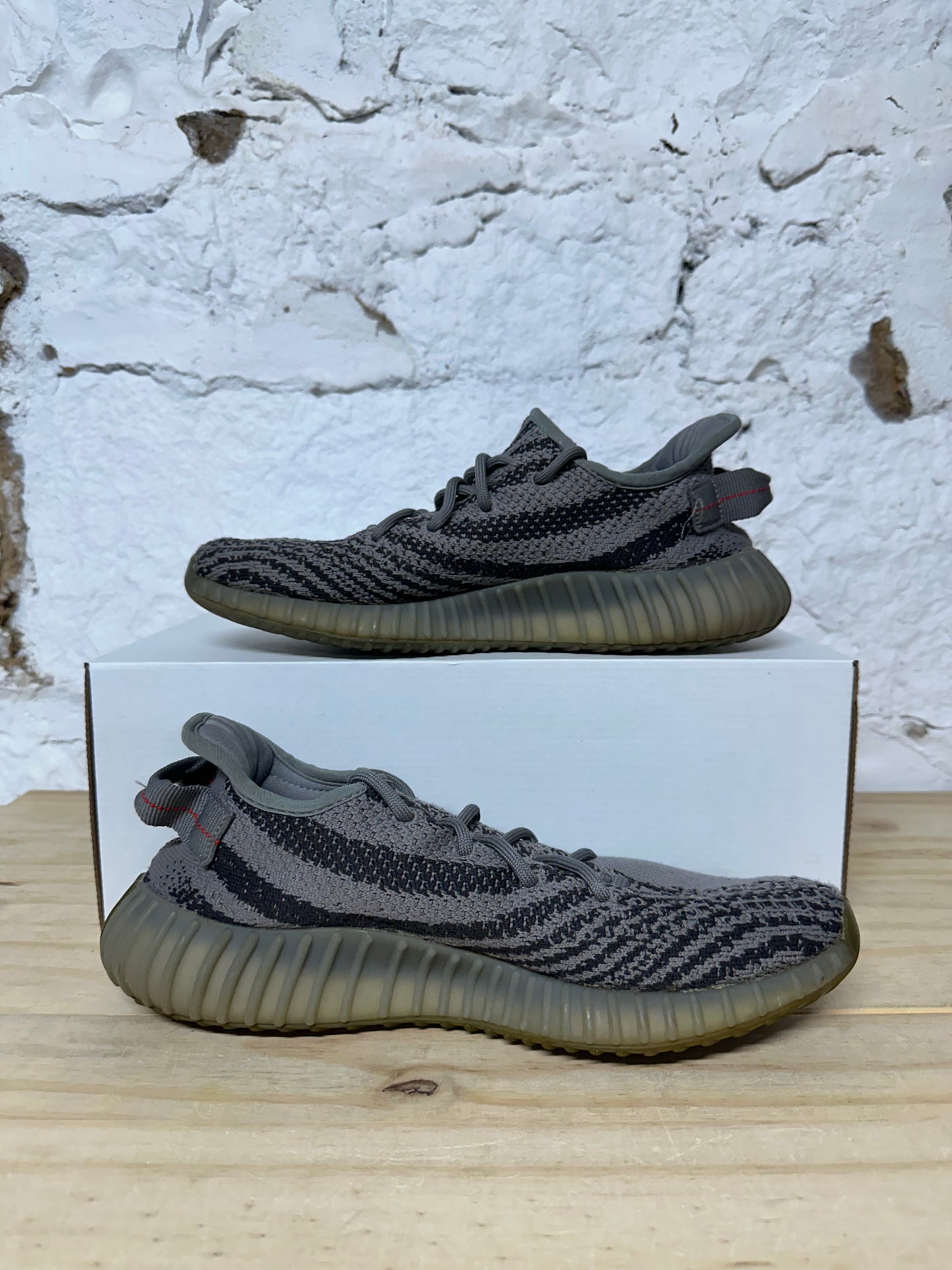 Yeezy 350 Beluga Sz 8 No Box