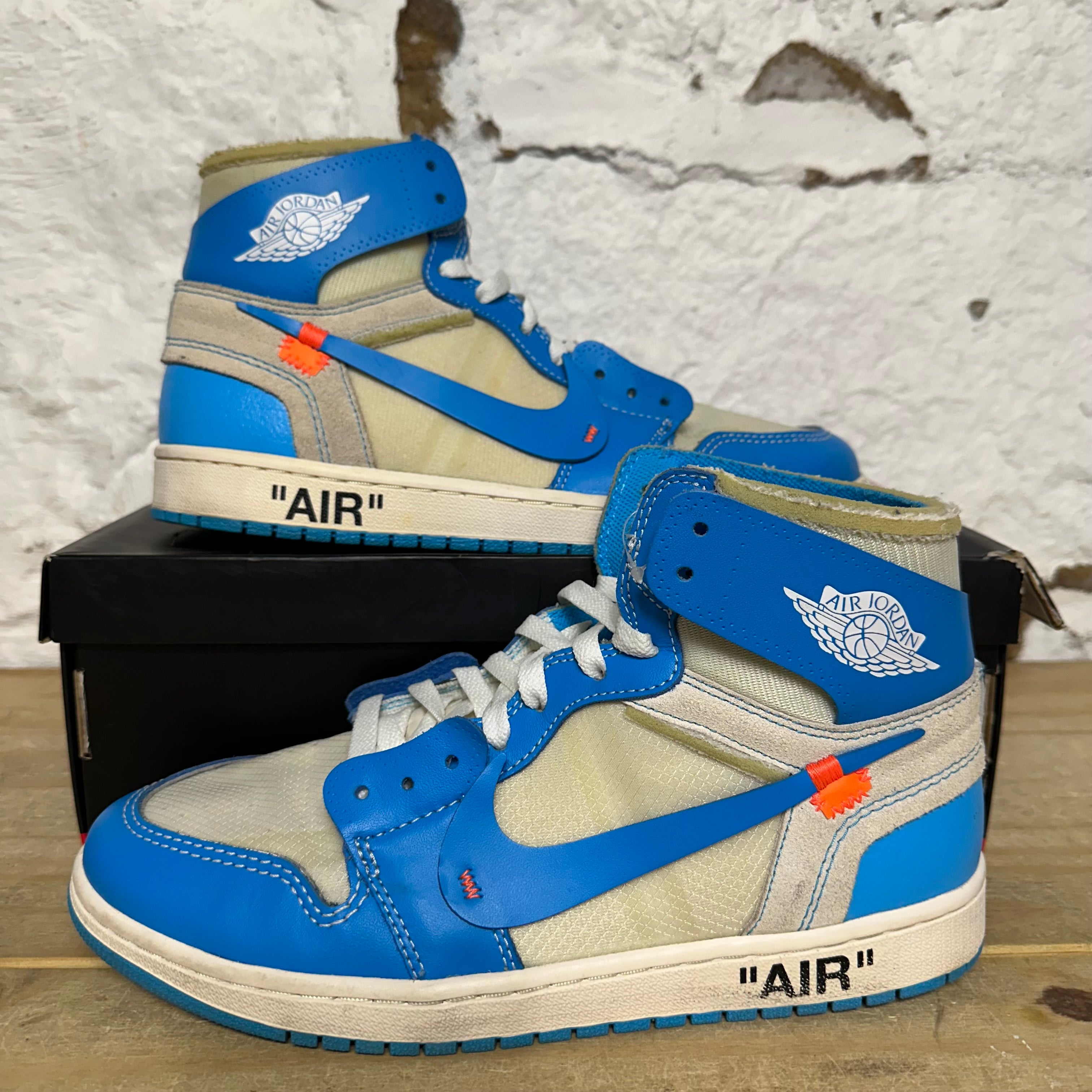 Air Jordan 1 High Off-White University Blue Sz 10