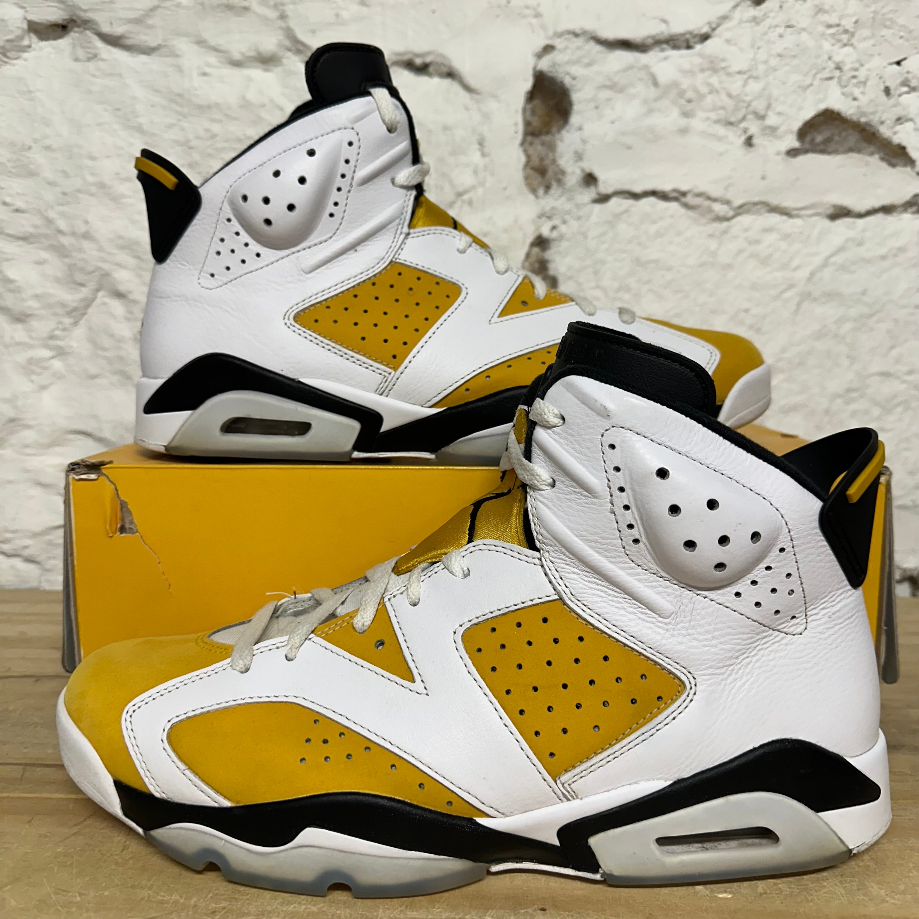Air Jordan 6 Yellow Ochre Sz 13