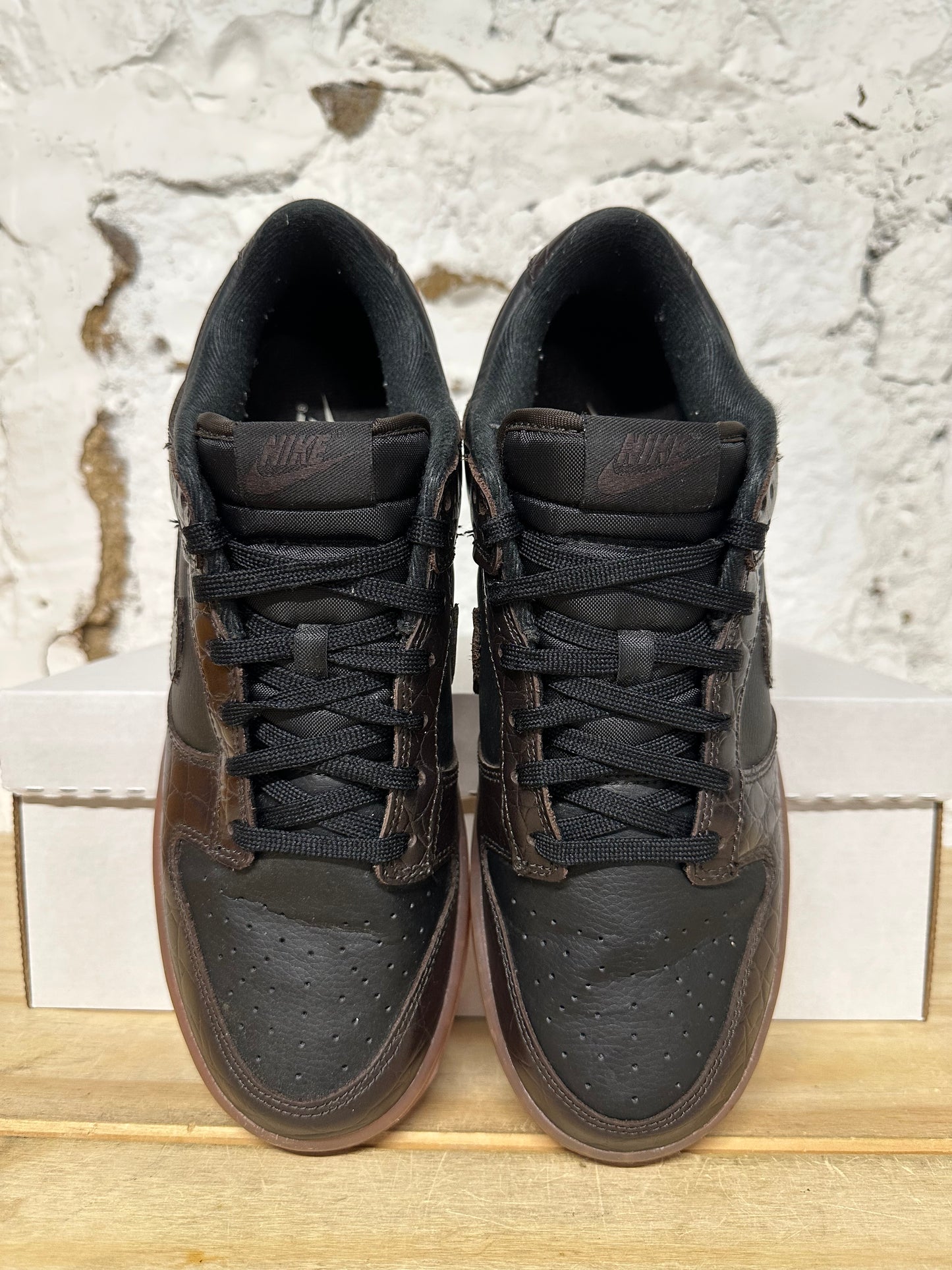 Nike Dunk Low Velvet Brown Black Sz 9
