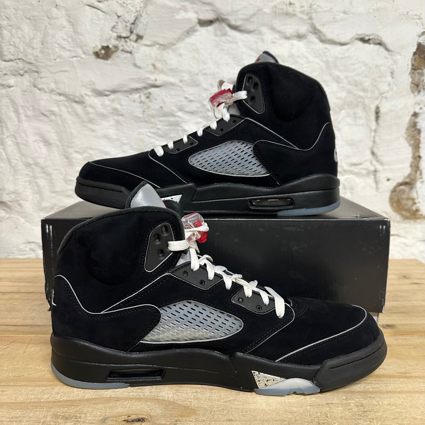 Air Jordan 5 Black Metallic Reimagined Sz 11