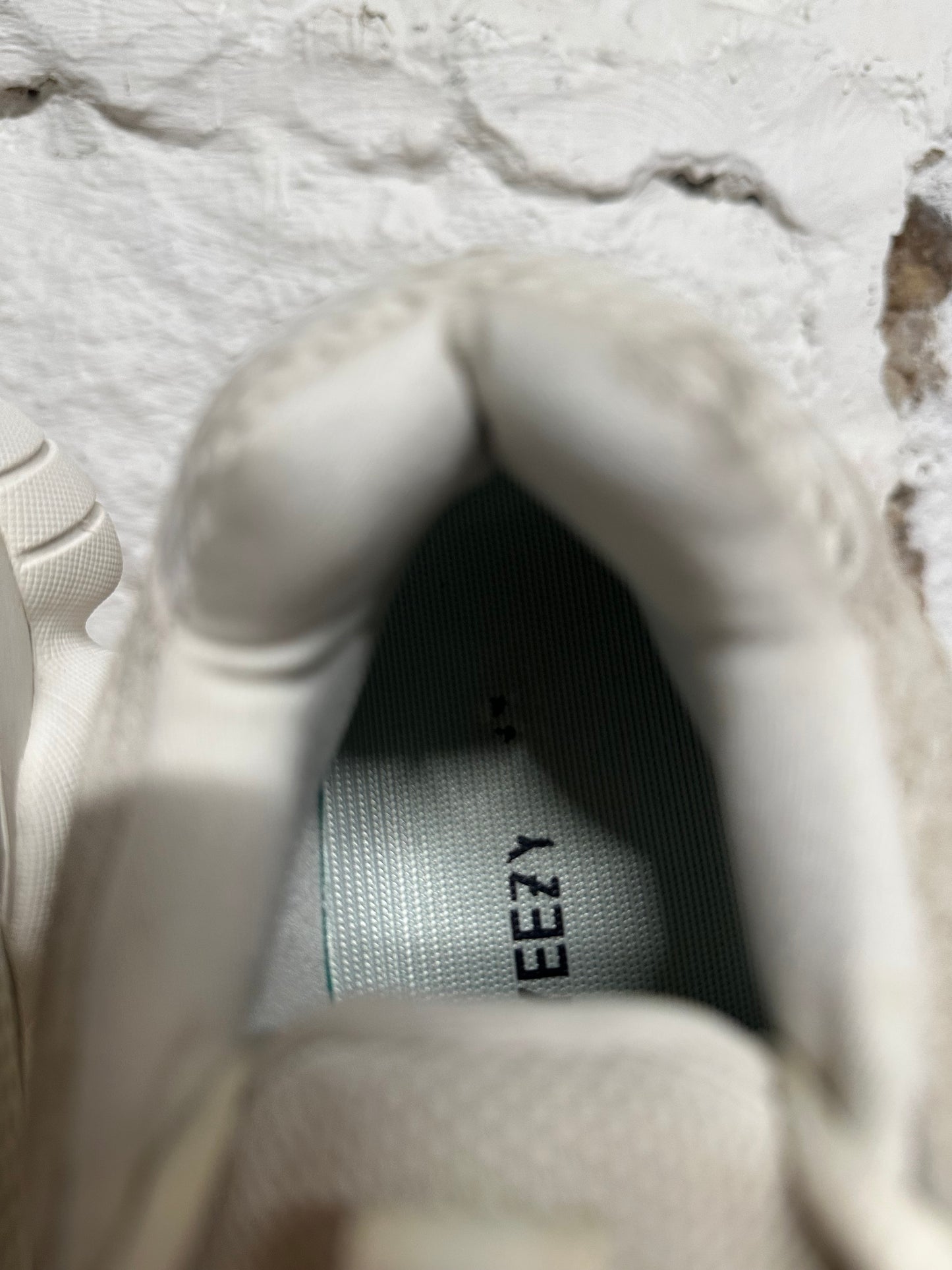 Yeezy 500 Bone Sz 10