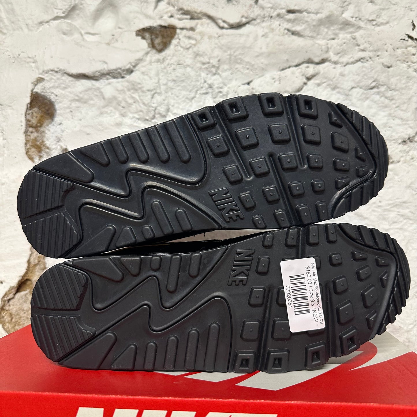 Nike Air Max 90 Volcano Sz 9.5 DS