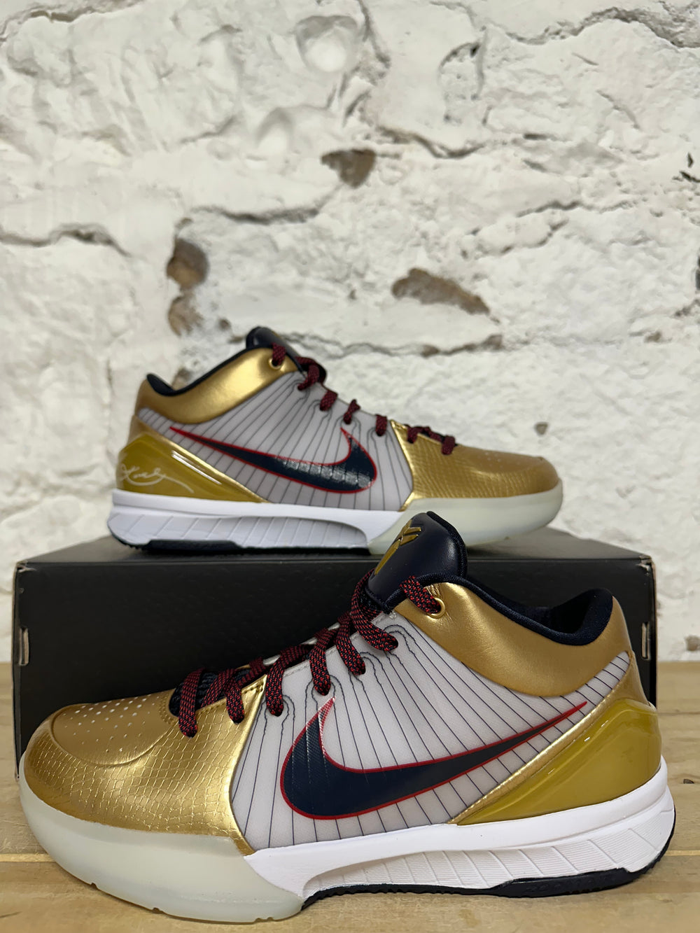 Nike Kobe 4 Gold Medal Sz 8.5