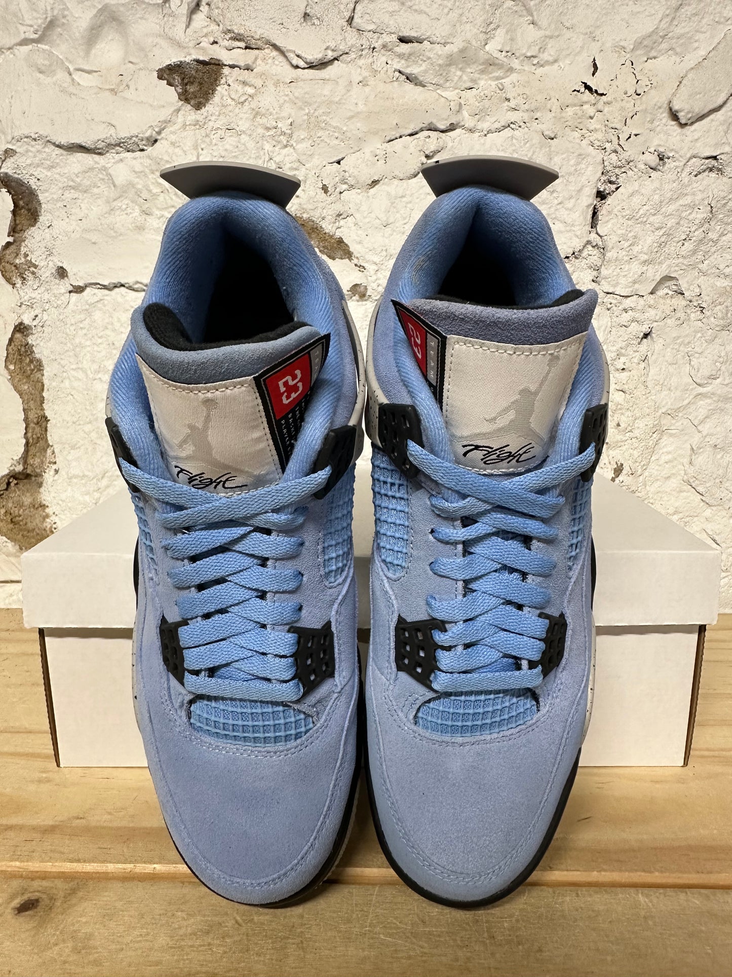 Air Jordan 4 University Blue Sz 9