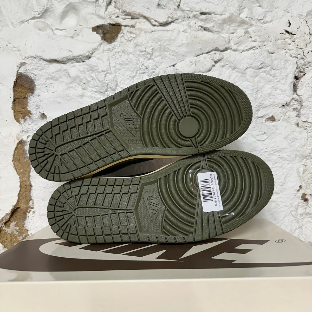 Air Jordan 1 Low Travis Scott Medium Olive Sz 10.5 DS