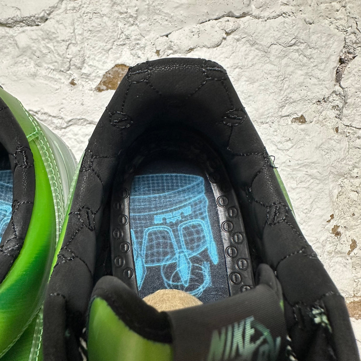 Nike Air Force 1 Low Lebron James LA Voltage Green Sz 11 DS
