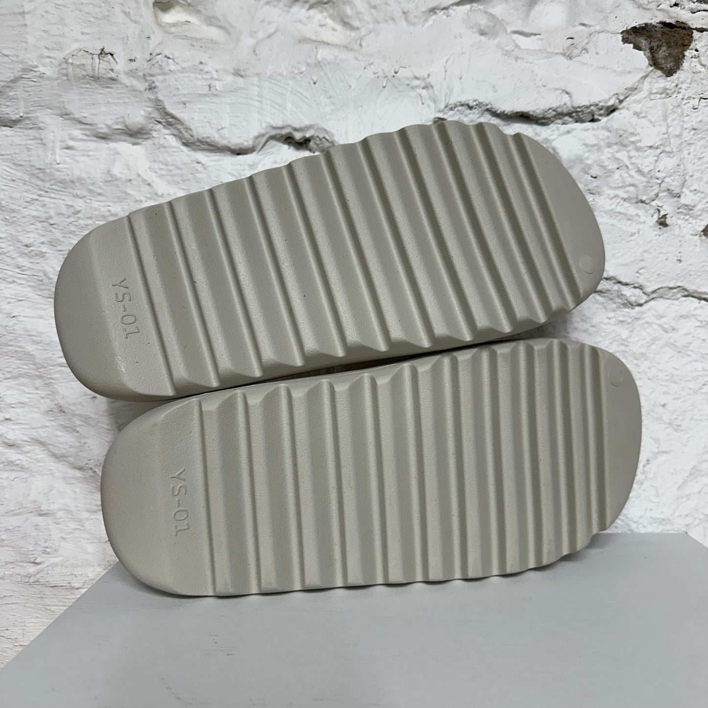 Yeezy YS-01 Cream Slide Sz 13 DS