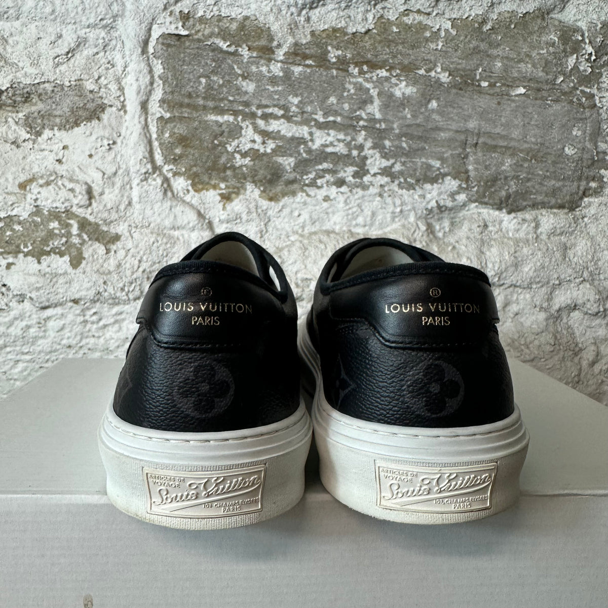 Louis Vuitton Eclipse Monogram Trocadero Sneaker Sz 9.5 (8LV)