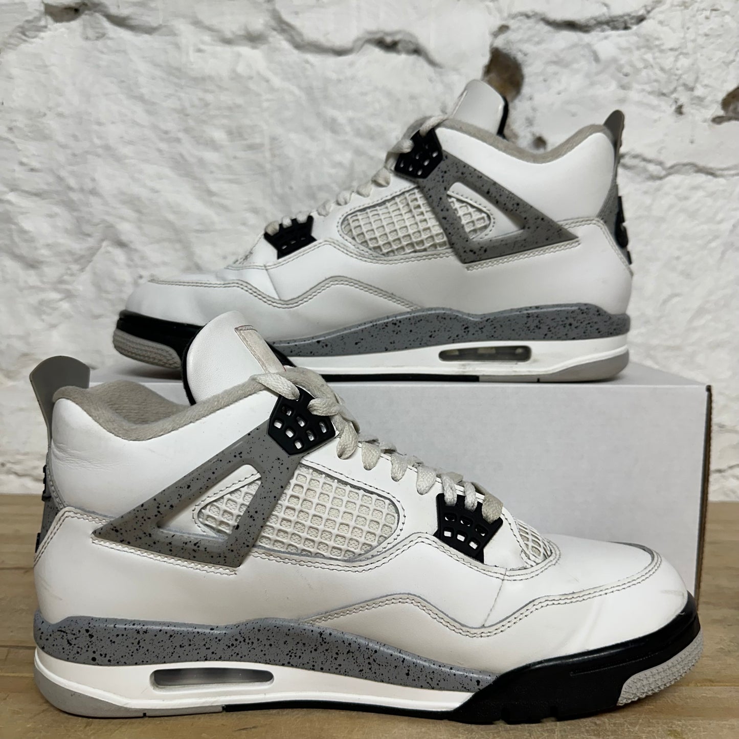 Air Jordan 4 White Cement (2024) Sz 10