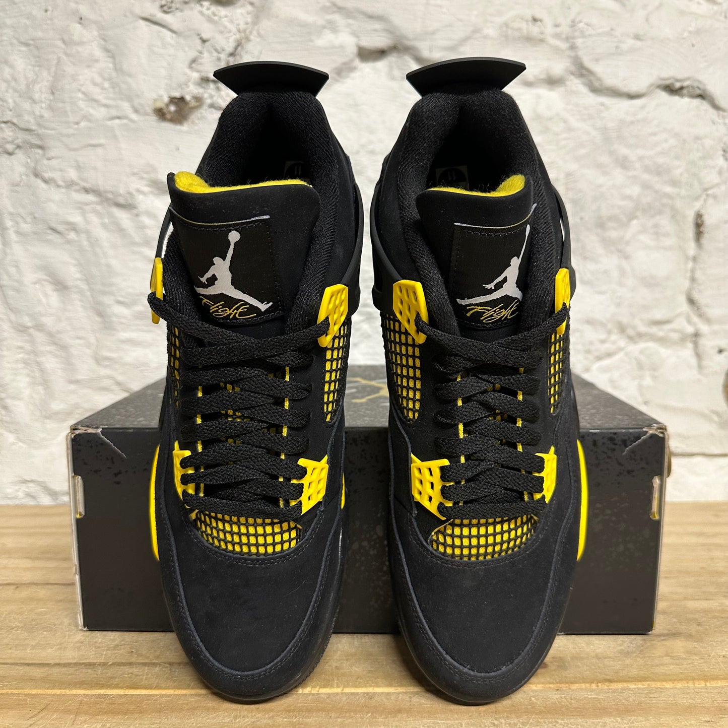 Air Jordan 4 Thunder Sz 11 DS