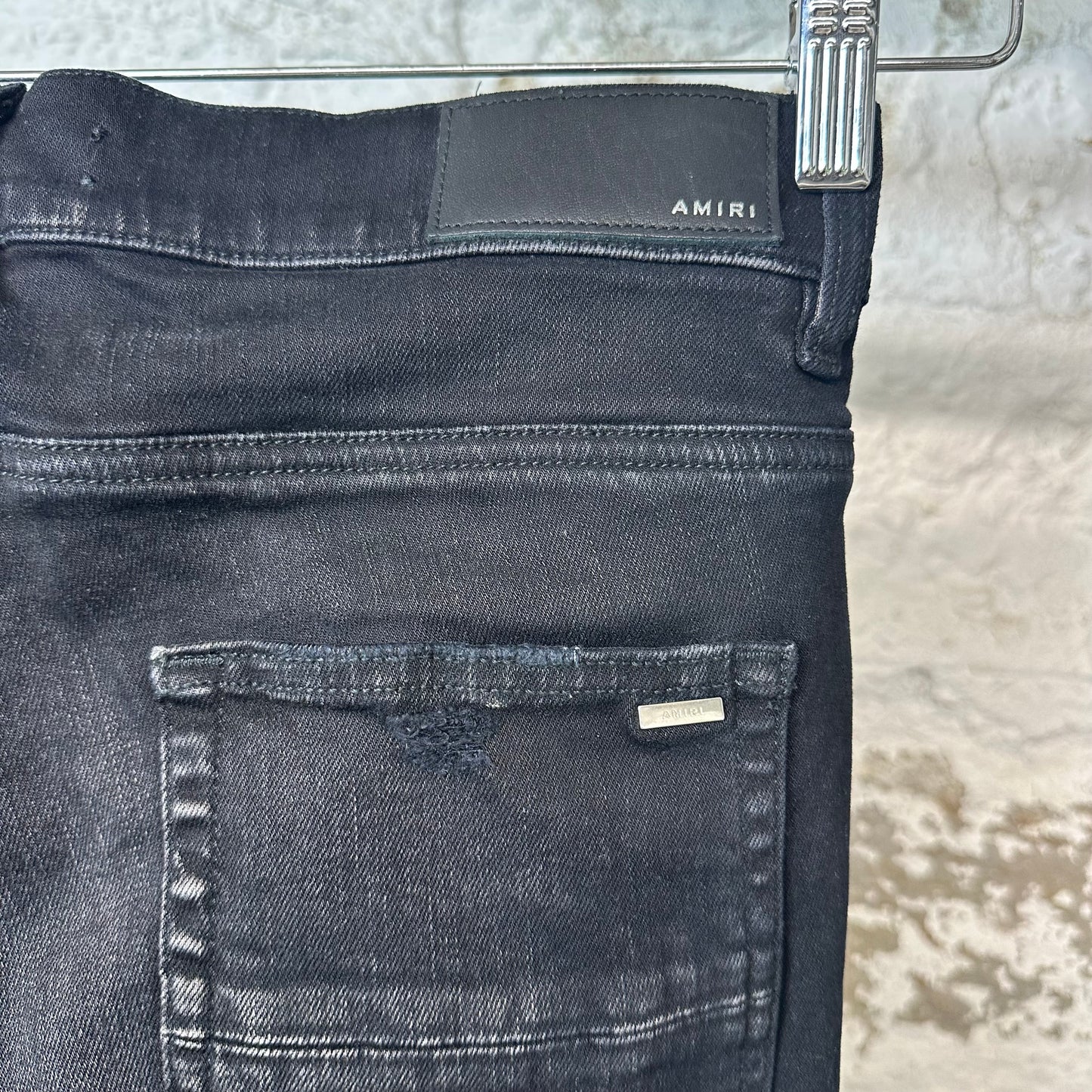 Amiri MX1 Camo Spell Patch Black Denim Jeans Sz 32