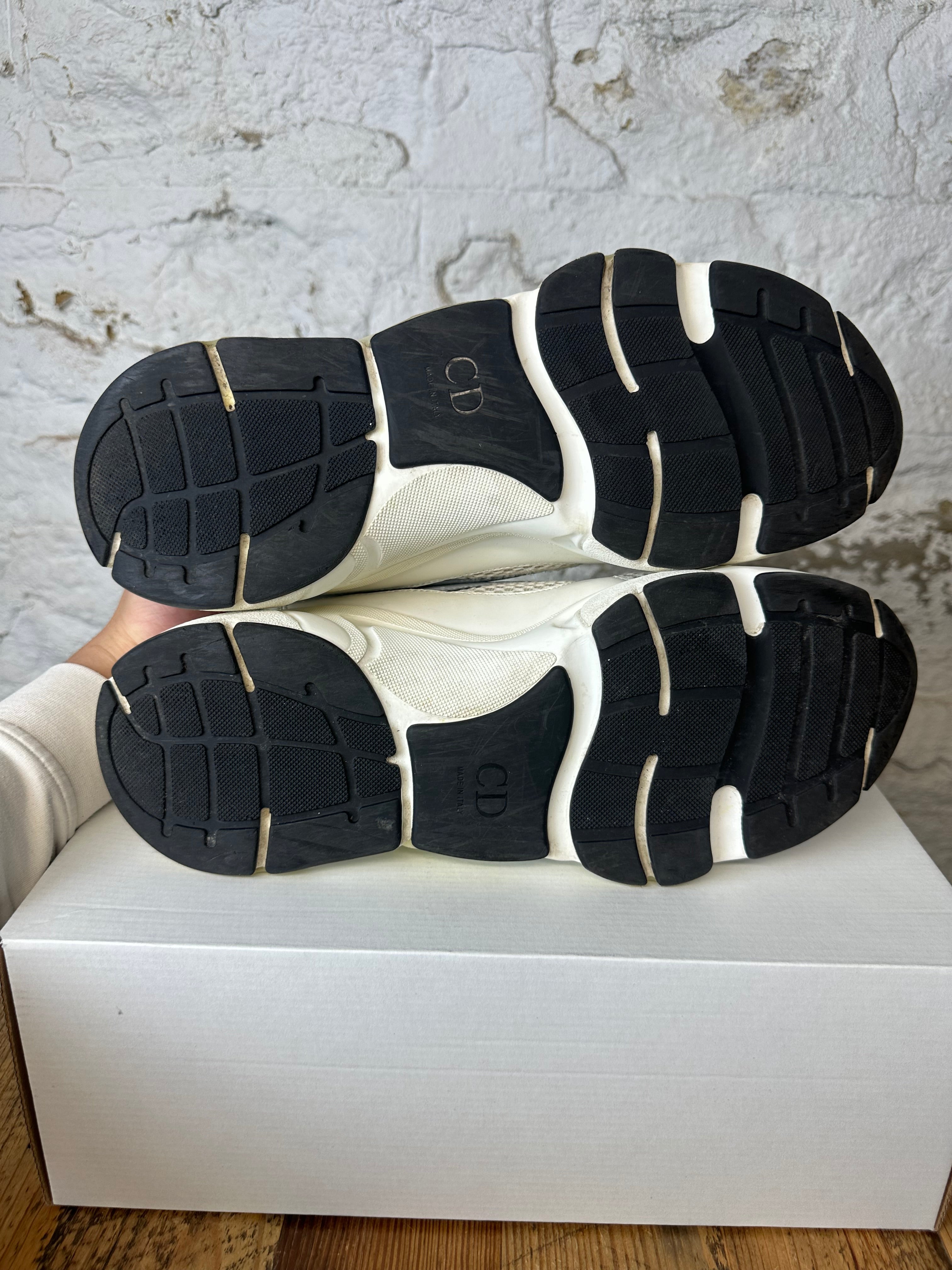 Dior B22 Triple White 3M Sz 13 (46) – The Gallery Online