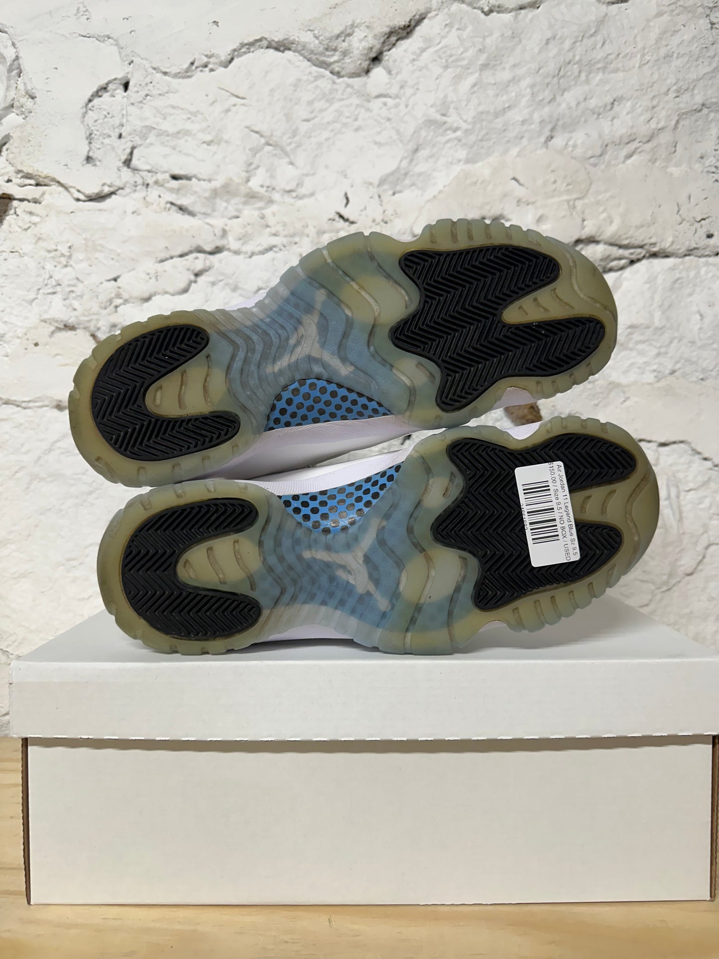 Air Jordan 11 Legend Blue Sz 9.5