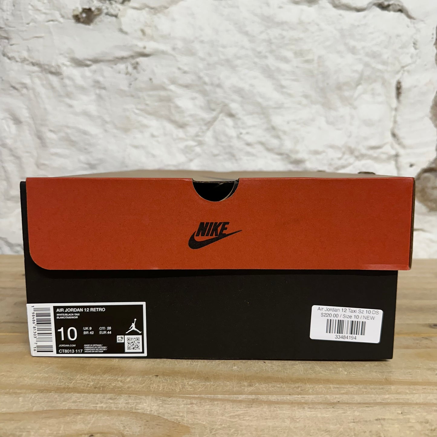 Air Jordan 12 Taxi Sz 10 DS