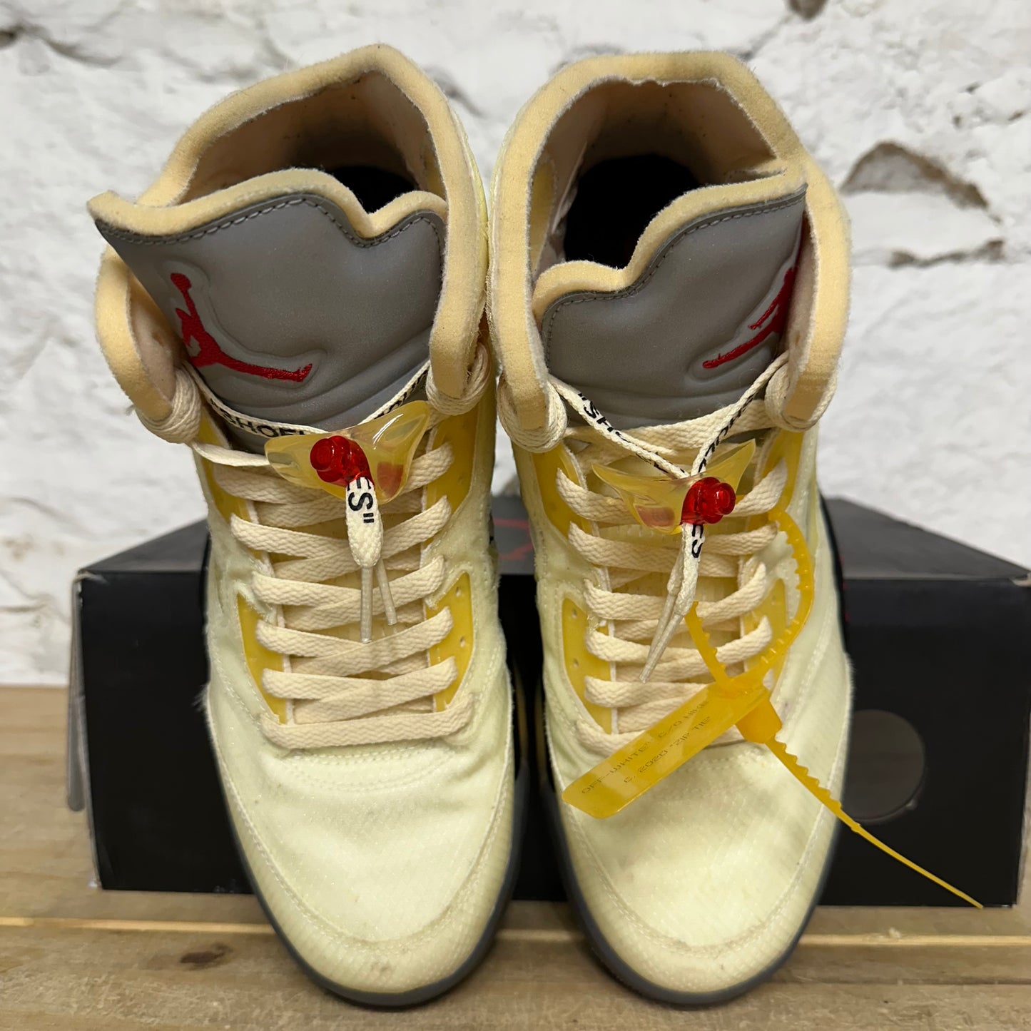 Air Jordan 5 Off-White Sail Sz 10.5