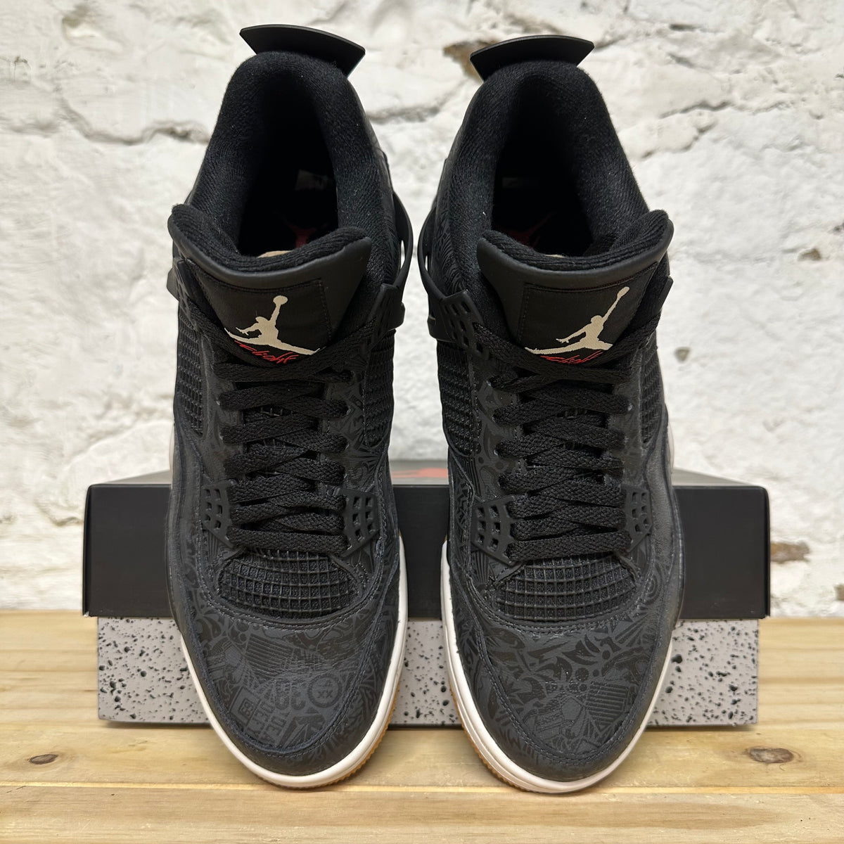 Air Jordan 4 Laser Black Gum Sz 10.5