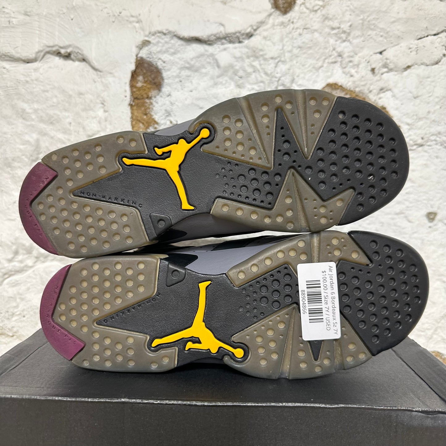 Air Jordan 6 Bordeaux Sz 7Y