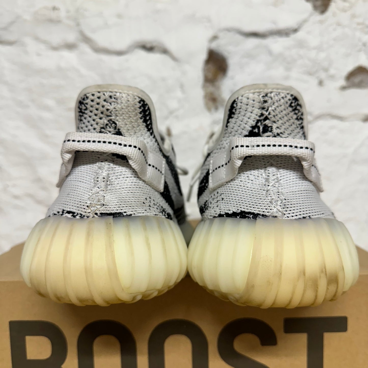 Yeezy 350 V2 Zebra Sz 10.5