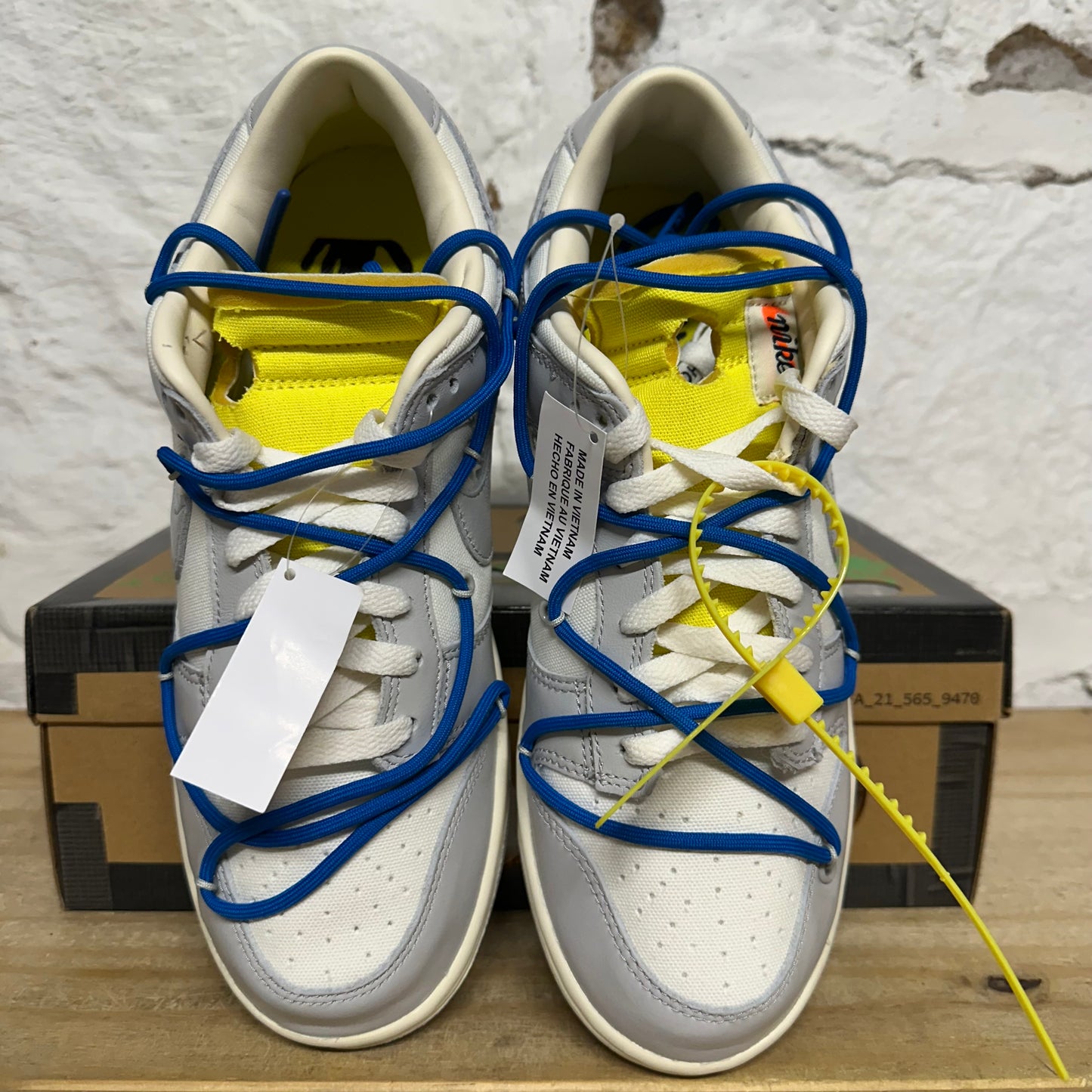 Nike Dunk Low Off-White Lot 10 Sz 9 DS