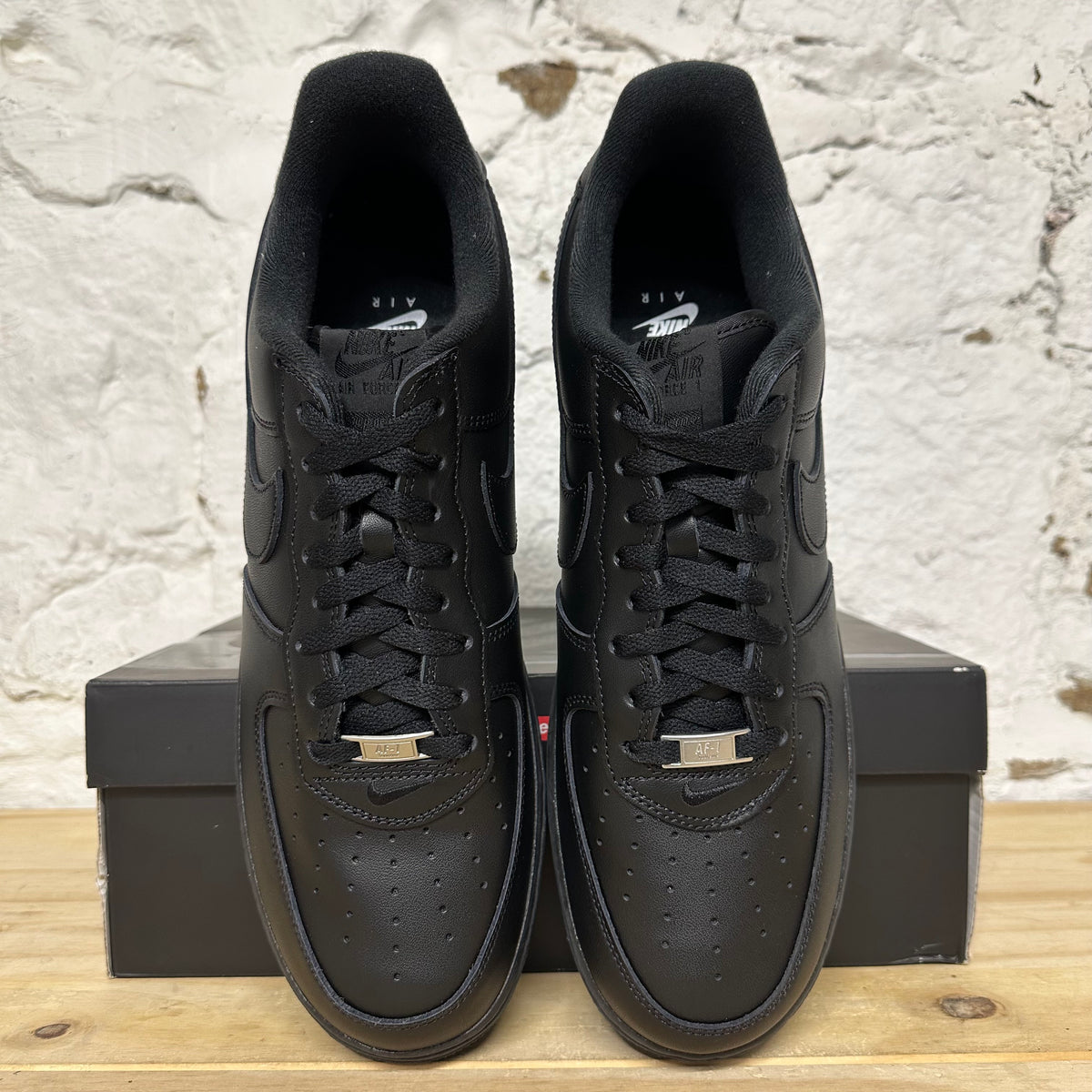 Nike Supreme Air Force 1 Low Black Sz 13 DS