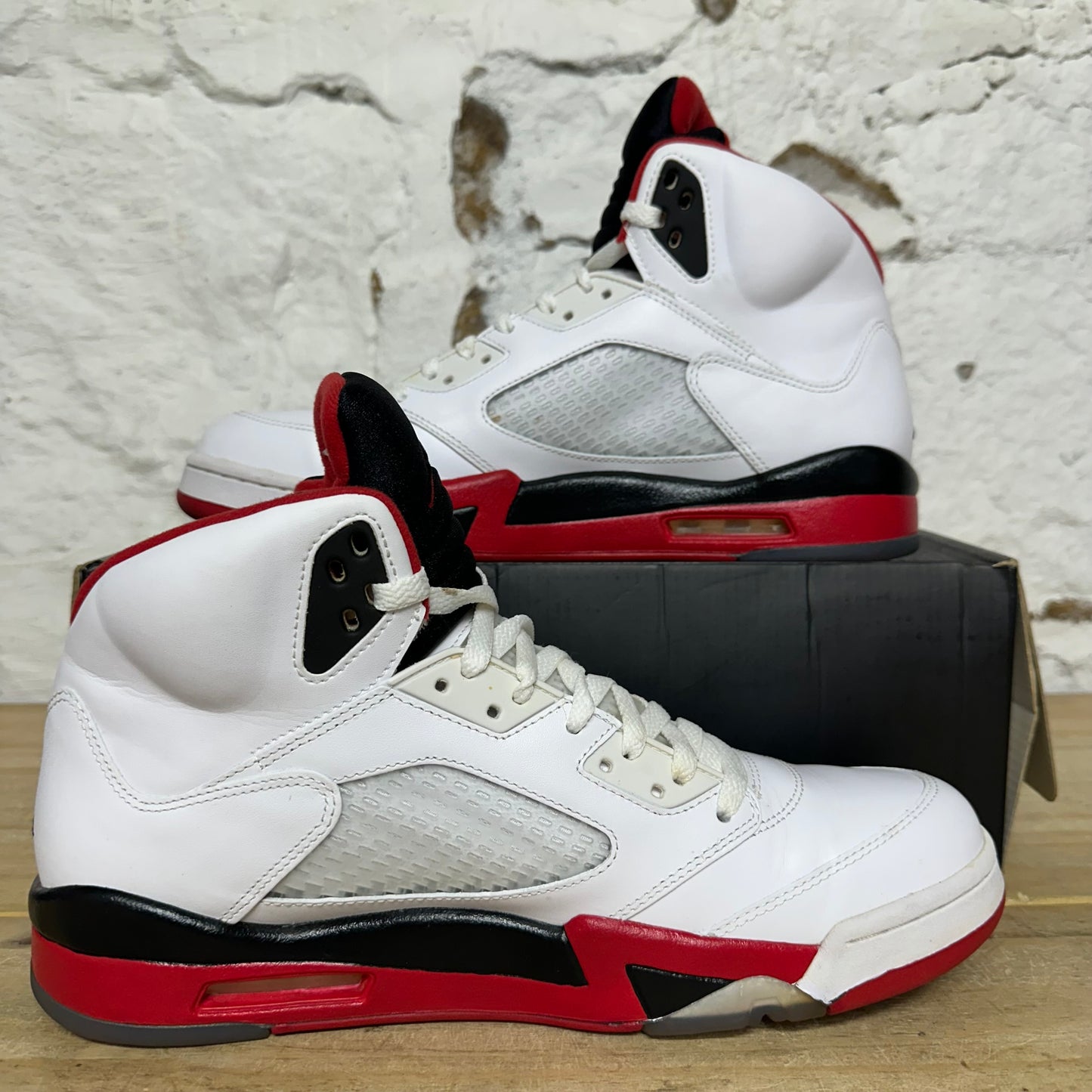 Air Jordan 5 Fire Red Black Tongue (2013) Sz 12