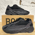 Yeezy 700 V2 Vanta Sz 8.5 DS
