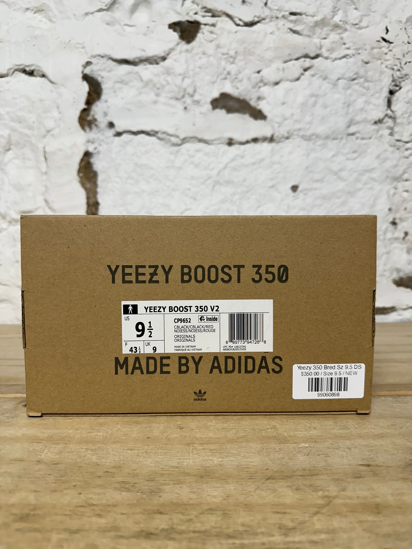 Yeezy 350 V2 Black Red Sz 9.5 DS